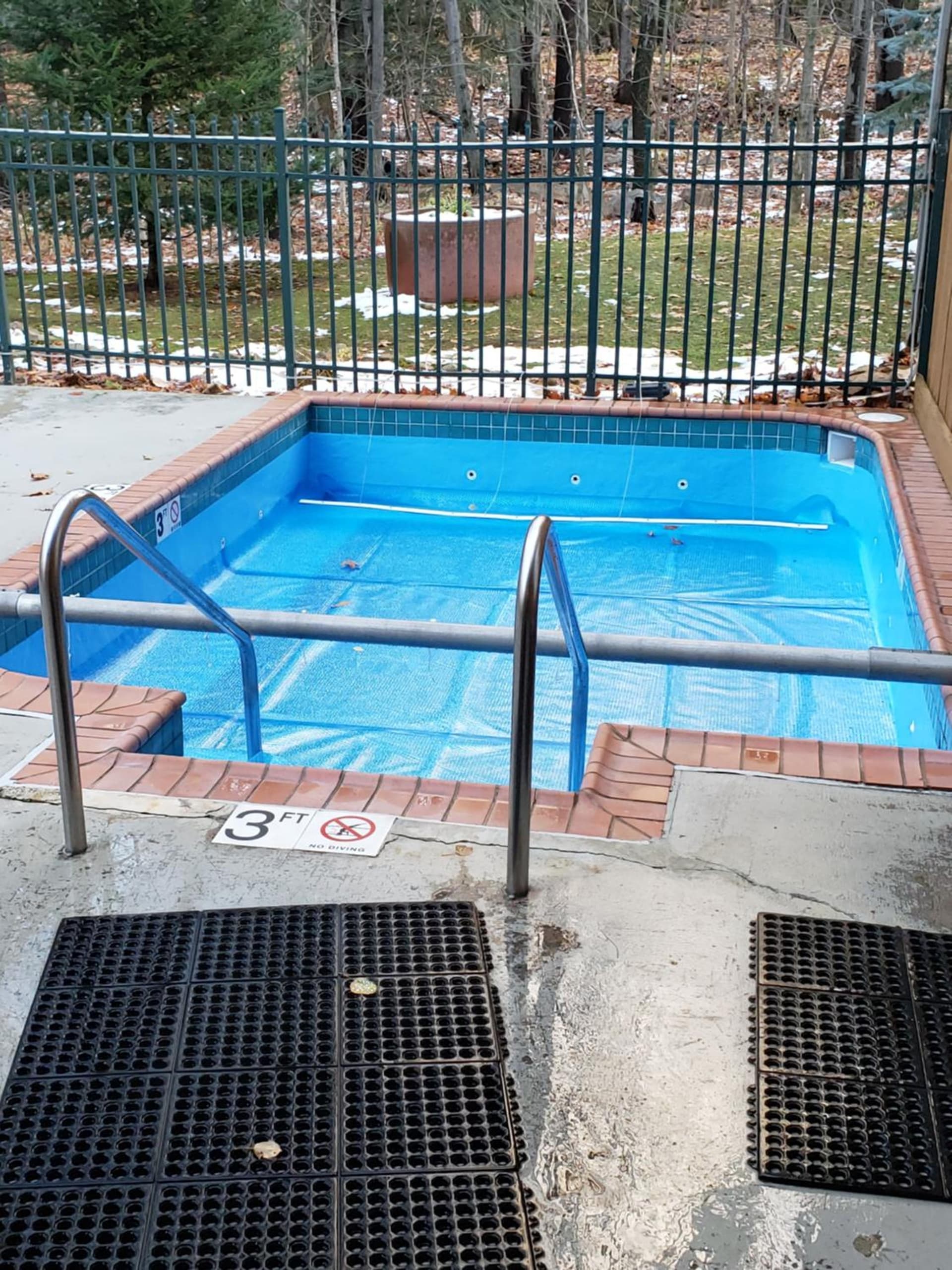Rib Mountain Inn property views in Wausau, WI — gallery photo 3