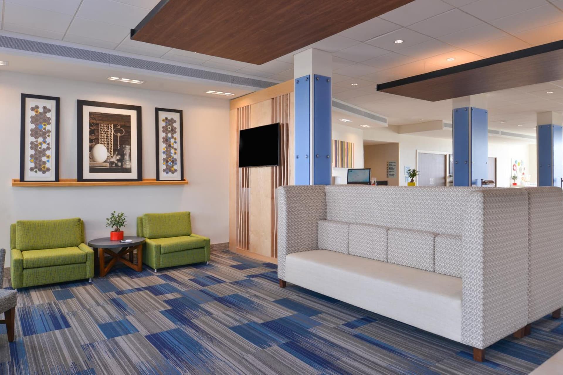 Holiday Inn Express & Suites Trinity by IHG gallery photo in Trinity, FL — image 70