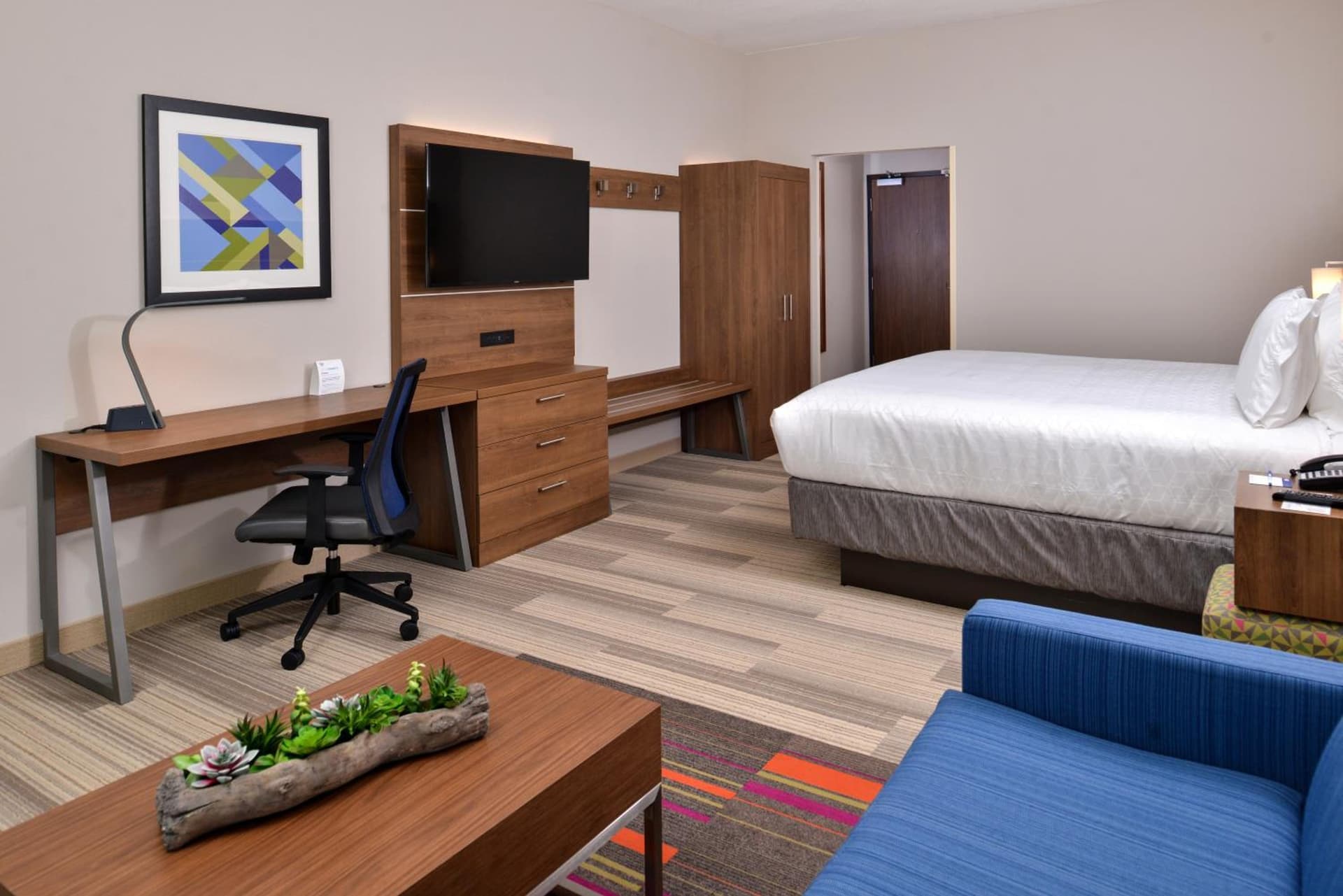 Holiday Inn Express & Suites Alachua - Gainesville Area by IHG gallery photo in Alachua, FL — image 17