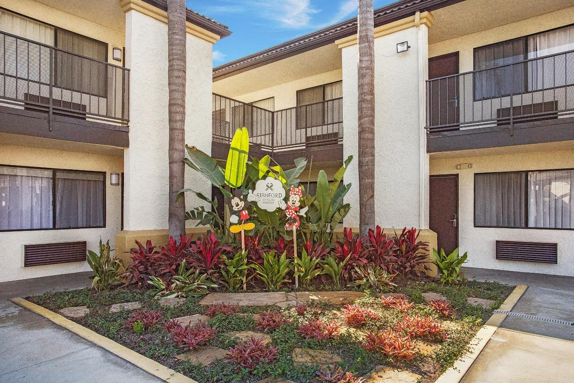 Stanford Inn & Suites Anaheim gallery photo in Anaheim, CA — image 21