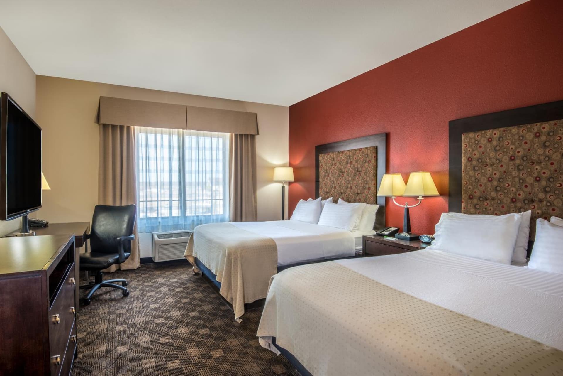 Holiday Inn & Suites Grand Junction-Airport by IHG interior in Grand Junction, CO — gallery photo 2
