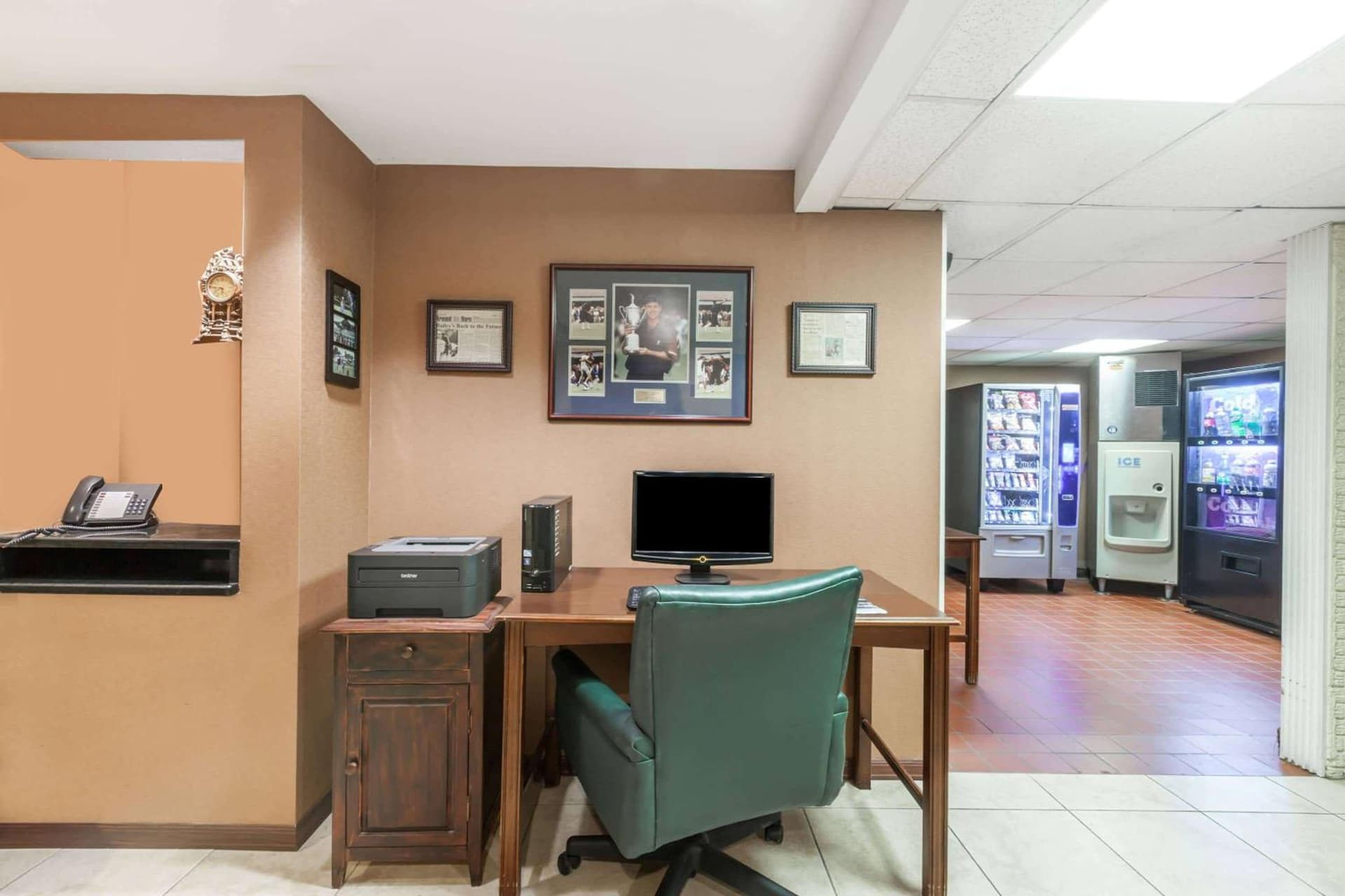 Travelodge Inn & Suites by Wyndham Albany gallery photo in Albany, NY — image 17