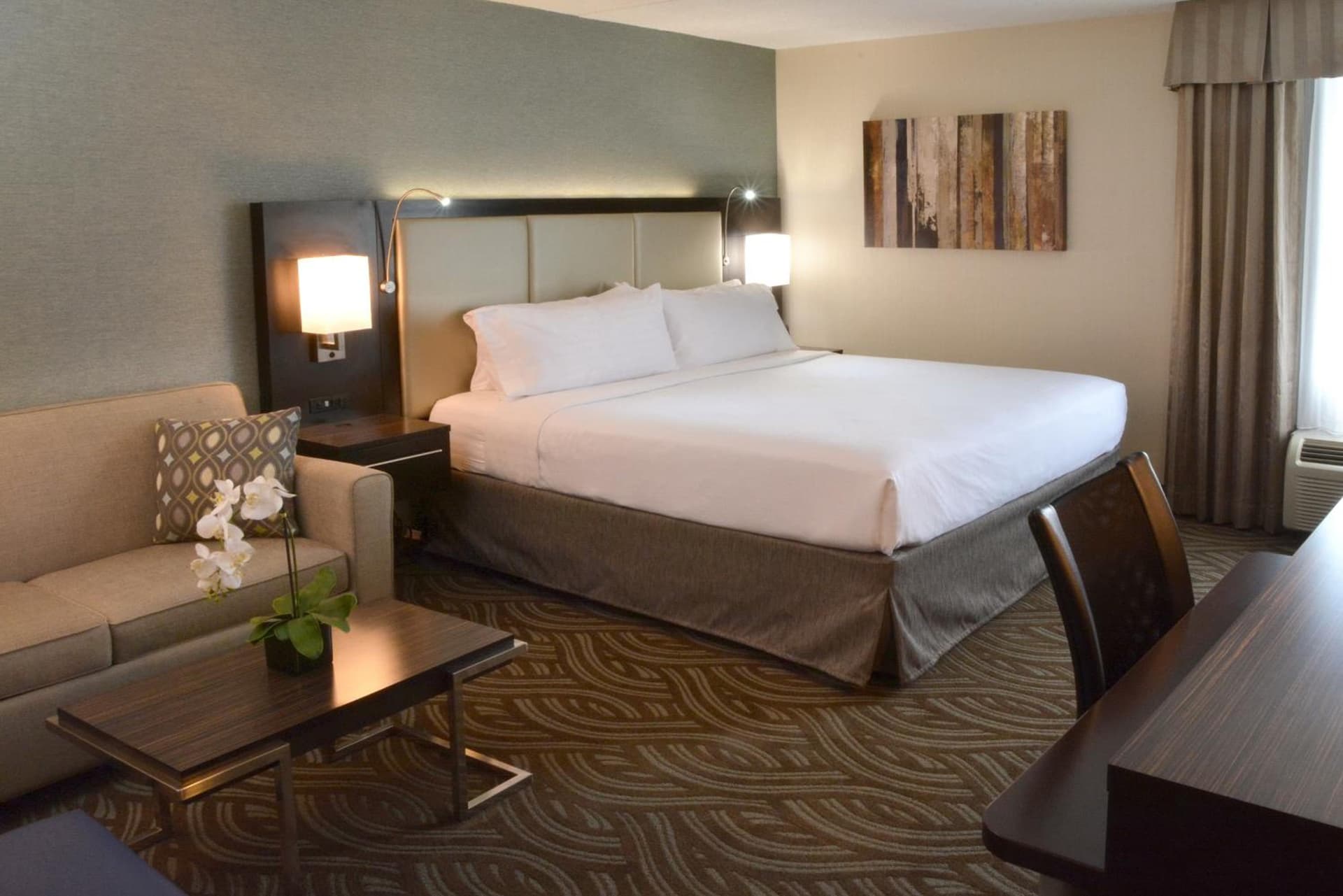 Holiday Inn Youngstown-South - Boardman by IHG interior in Boardman — gallery photo 2