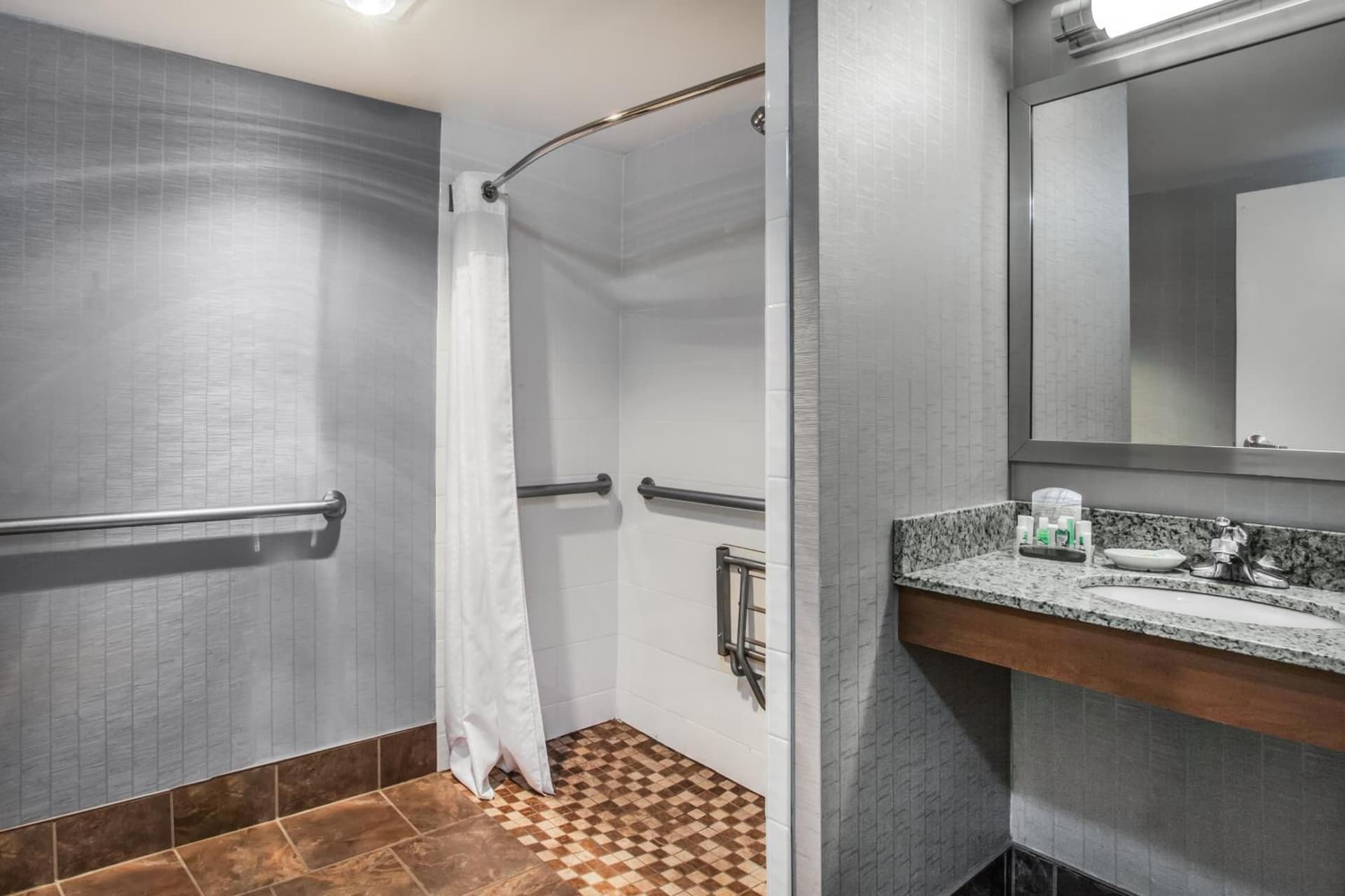 Holiday Inn Saratoga Springs by IHG gallery photo in Saratoga Springs, NY — image 10
