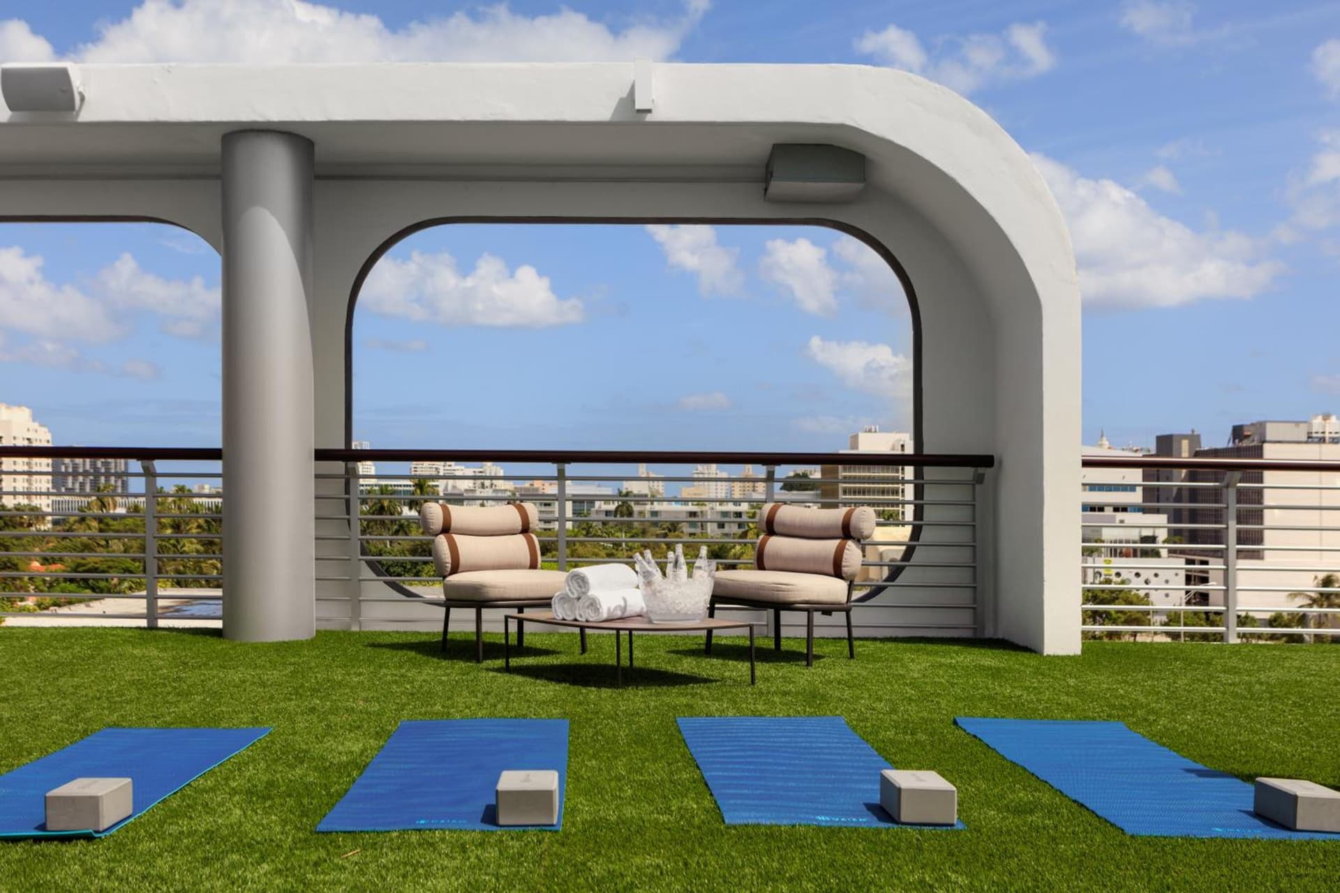Kimpton - Hotel Palomar South Beach by IHG gallery photo in Miami Beach, FL — image 18