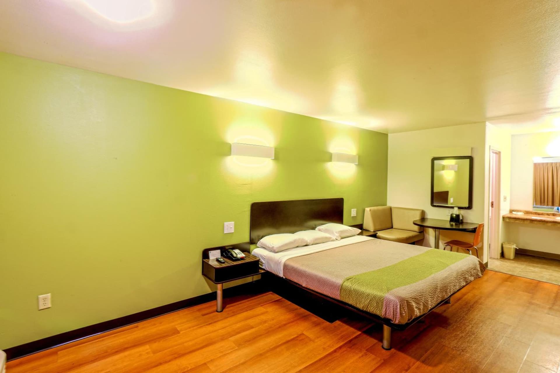Motel 6-Longview, TX - North gallery photo in Longview, TX — image 31