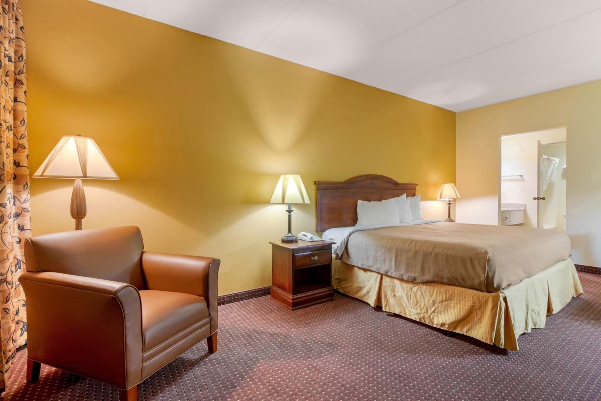 LikeHome Extended Stay Hotel Warner Robins gallery photo in Warner Robins, GA — image 10