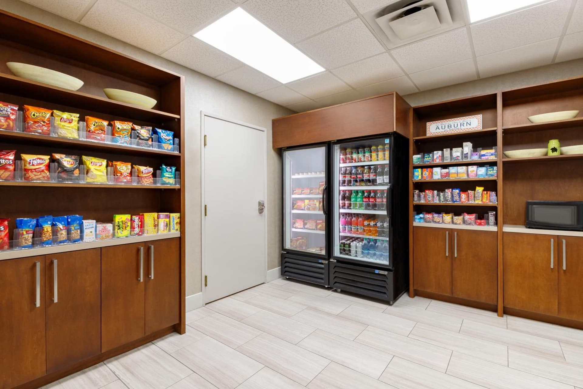 Holiday Inn Express & Suites Auburn - University Area by IHG gallery photo in Auburn, AL — image 4