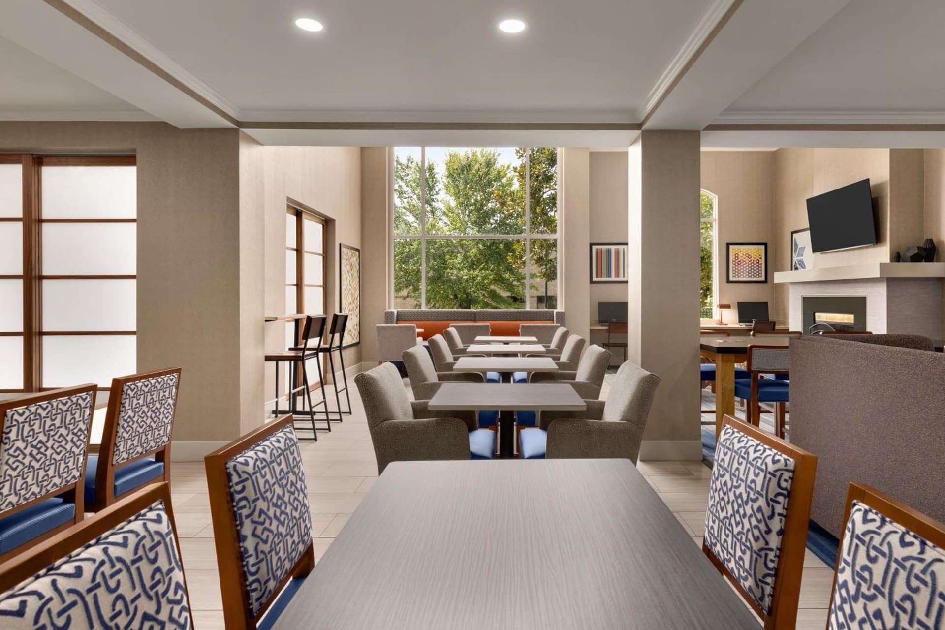 Holiday Inn Express & Suites Auburn - University Area by IHG gallery photo in Auburn, AL — image 11