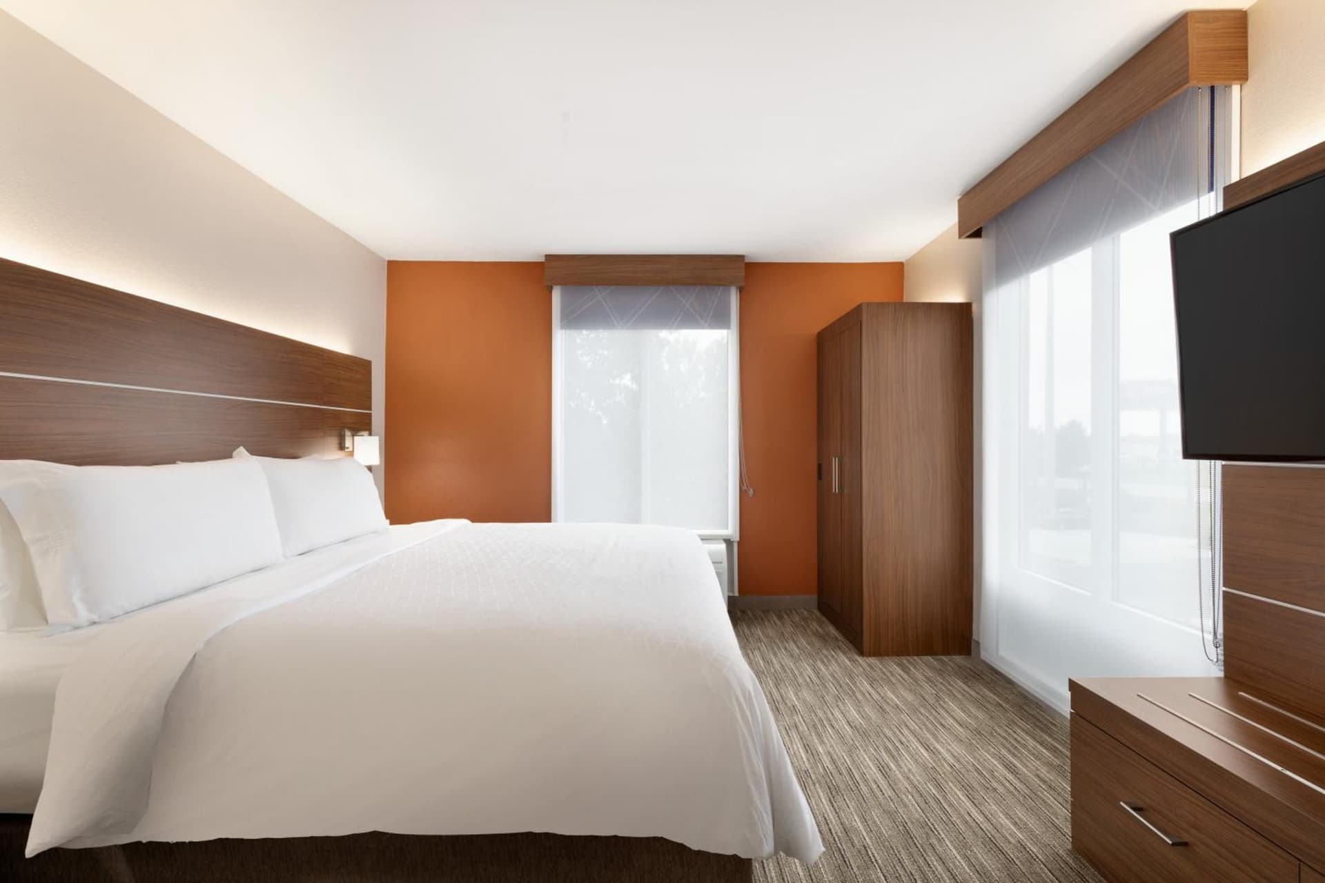 Holiday Inn Express & Suites Auburn - University Area by IHG gallery photo in Auburn, AL — image 37