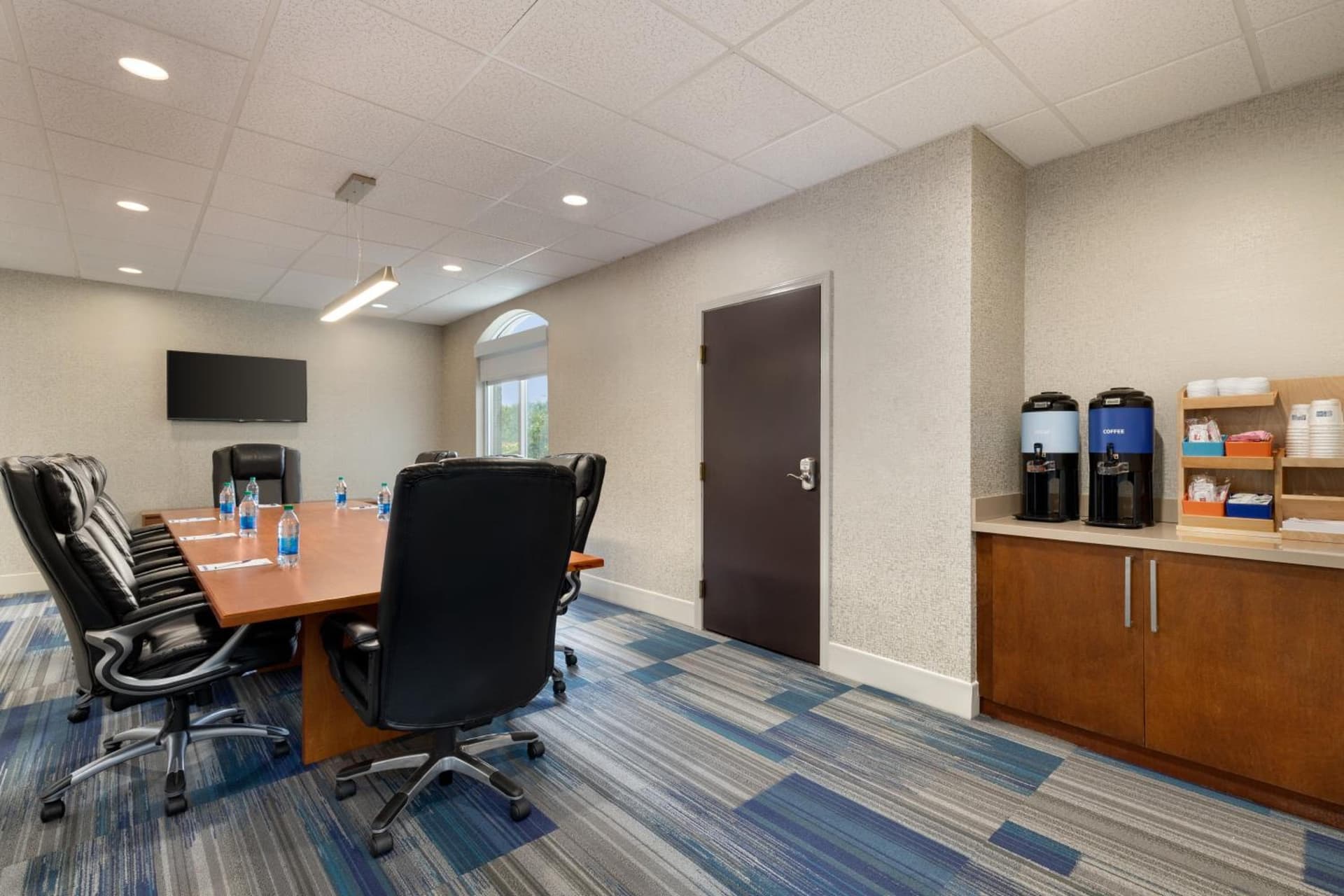 Holiday Inn Express & Suites Auburn - University Area by IHG gallery photo in Auburn, AL — image 18