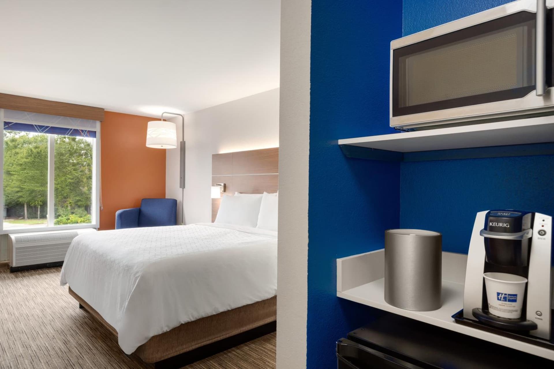 Holiday Inn Express & Suites Auburn - University Area by IHG gallery photo in Auburn, AL — image 14