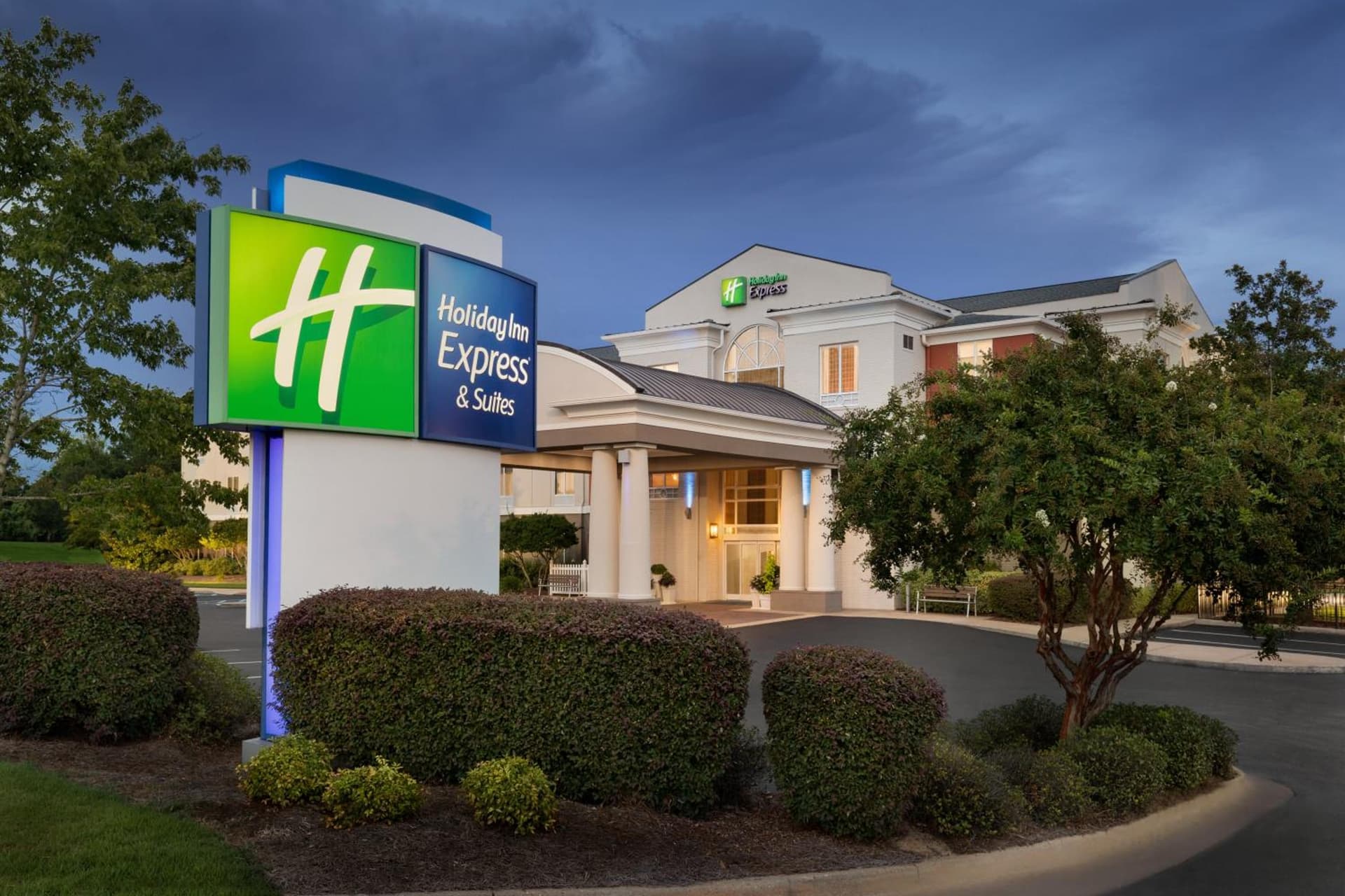 Holiday Inn Express & Suites Auburn - University Area by IHG featured exterior or lobby in Auburn, AL — similar hotel