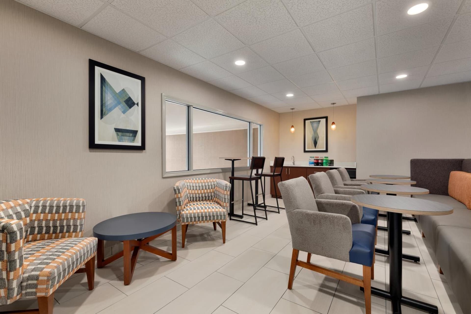 Holiday Inn Express & Suites Auburn - University Area by IHG gallery photo in Auburn, AL — image 36