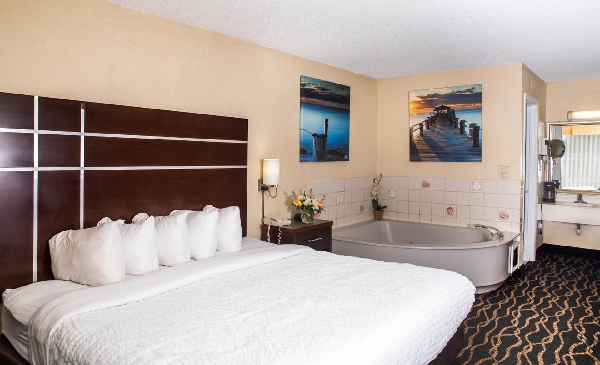 Days Inn by Wyndham Stuart gallery photo in Stuart, FL — image 45
