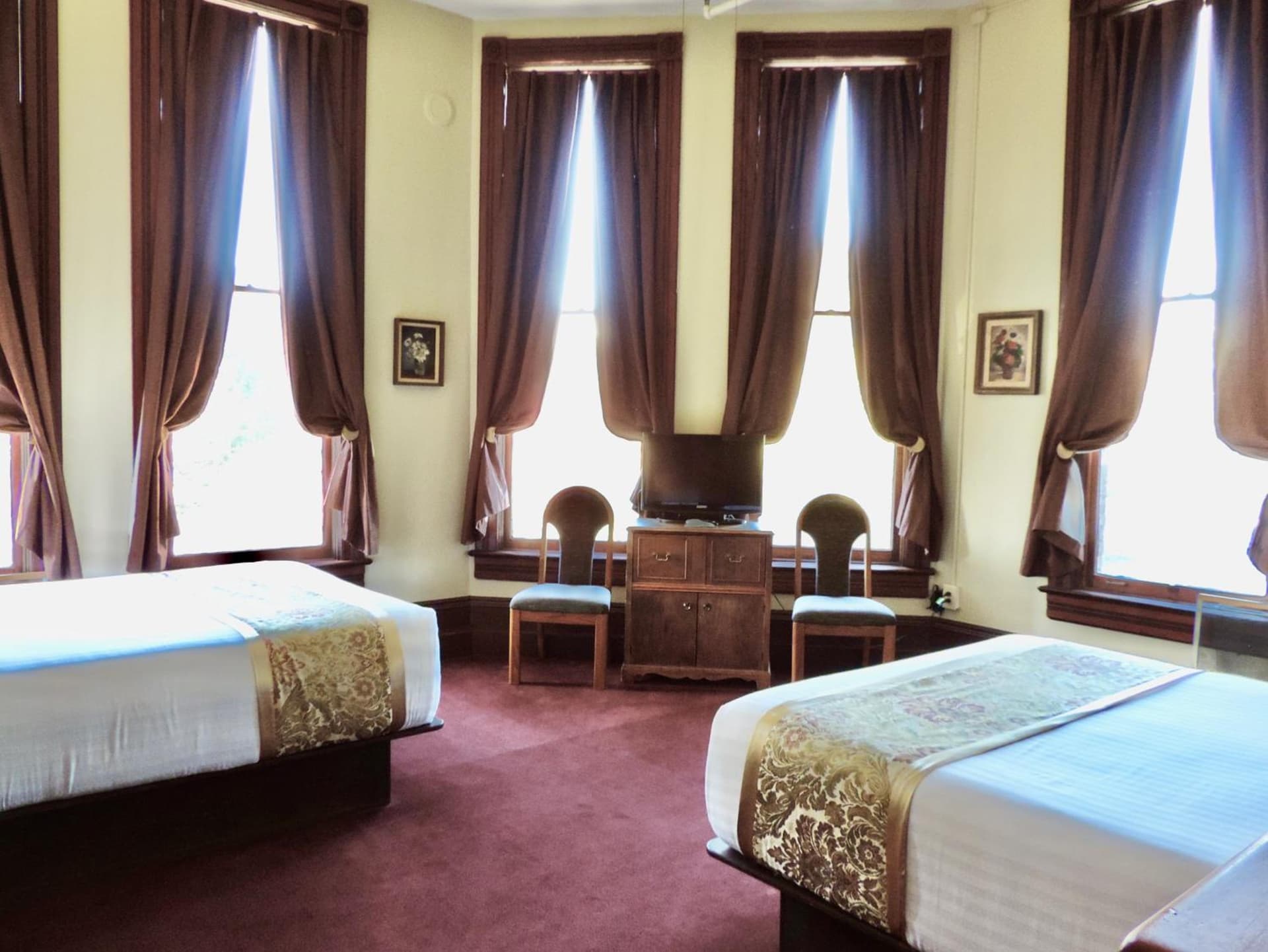 The Monarch Hotel gallery photo in Port Townsend, WA — image 56