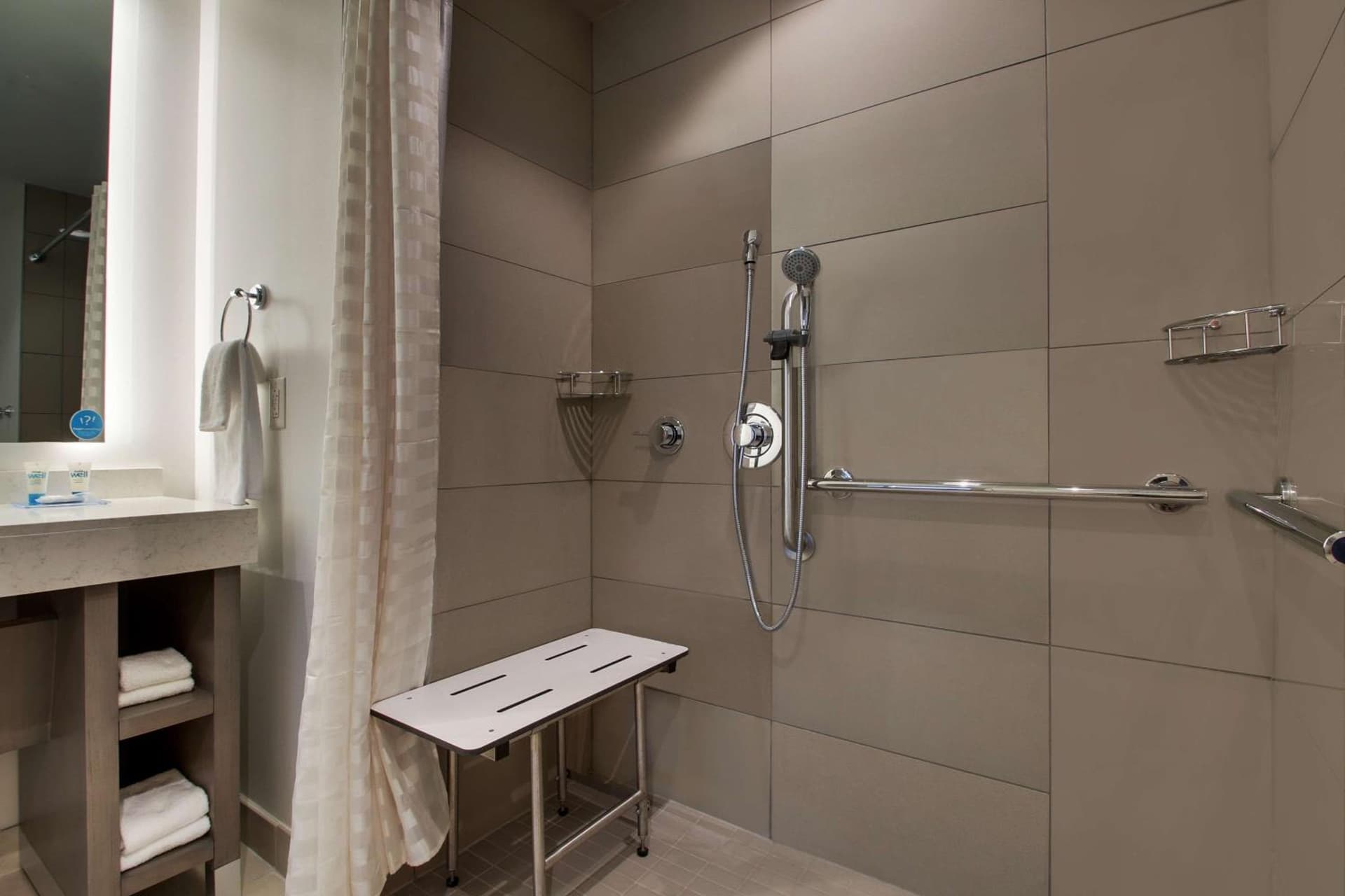 Hyatt House Oak Brook gallery photo in Oak Brook, IL — image 36