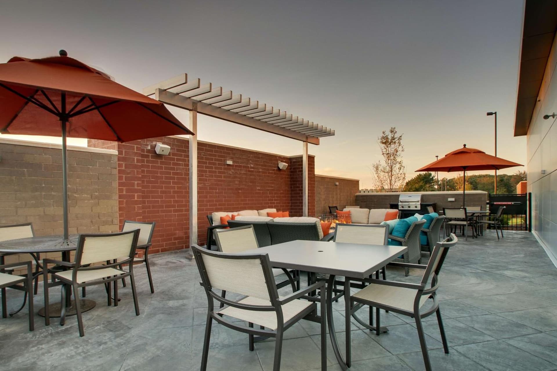 Hyatt House Oak Brook gallery photo in Oak Brook, IL — image 23