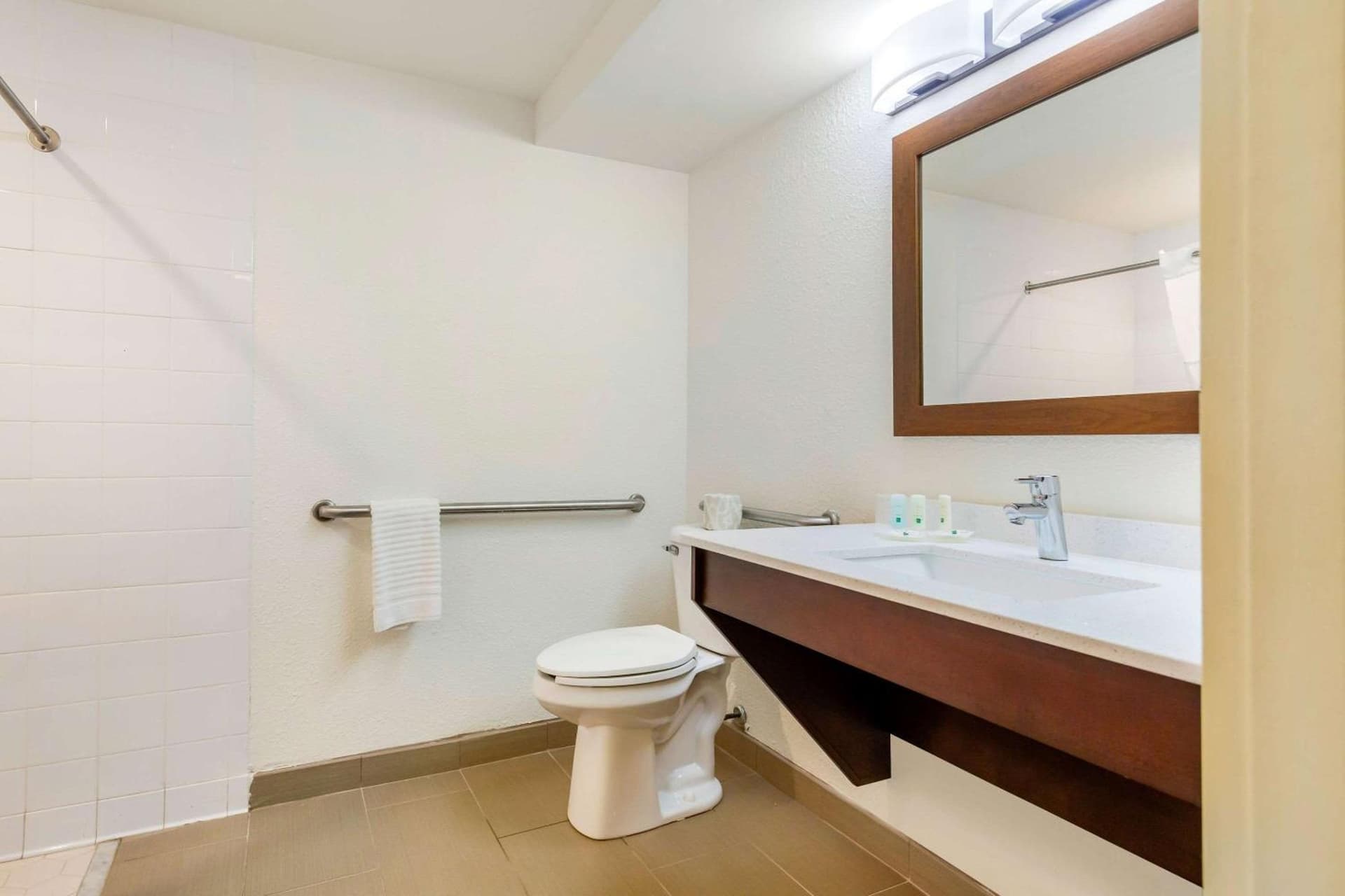 Quality Inn & Suites Olde Town gallery photo in Portsmouth, VA — image 22