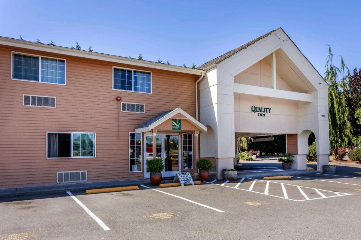 Quality Inn Arlington exterior or lobby in Arlington, WA — main listing photo