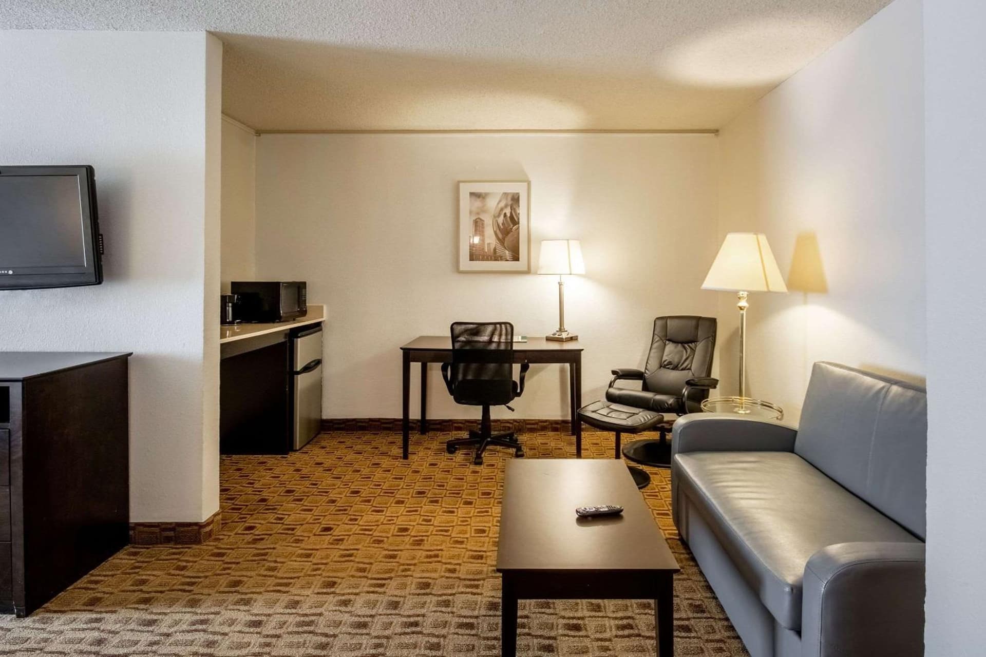 Coratel Plus Suites Wichita West Airport gallery photo in Wichita, KS — image 5