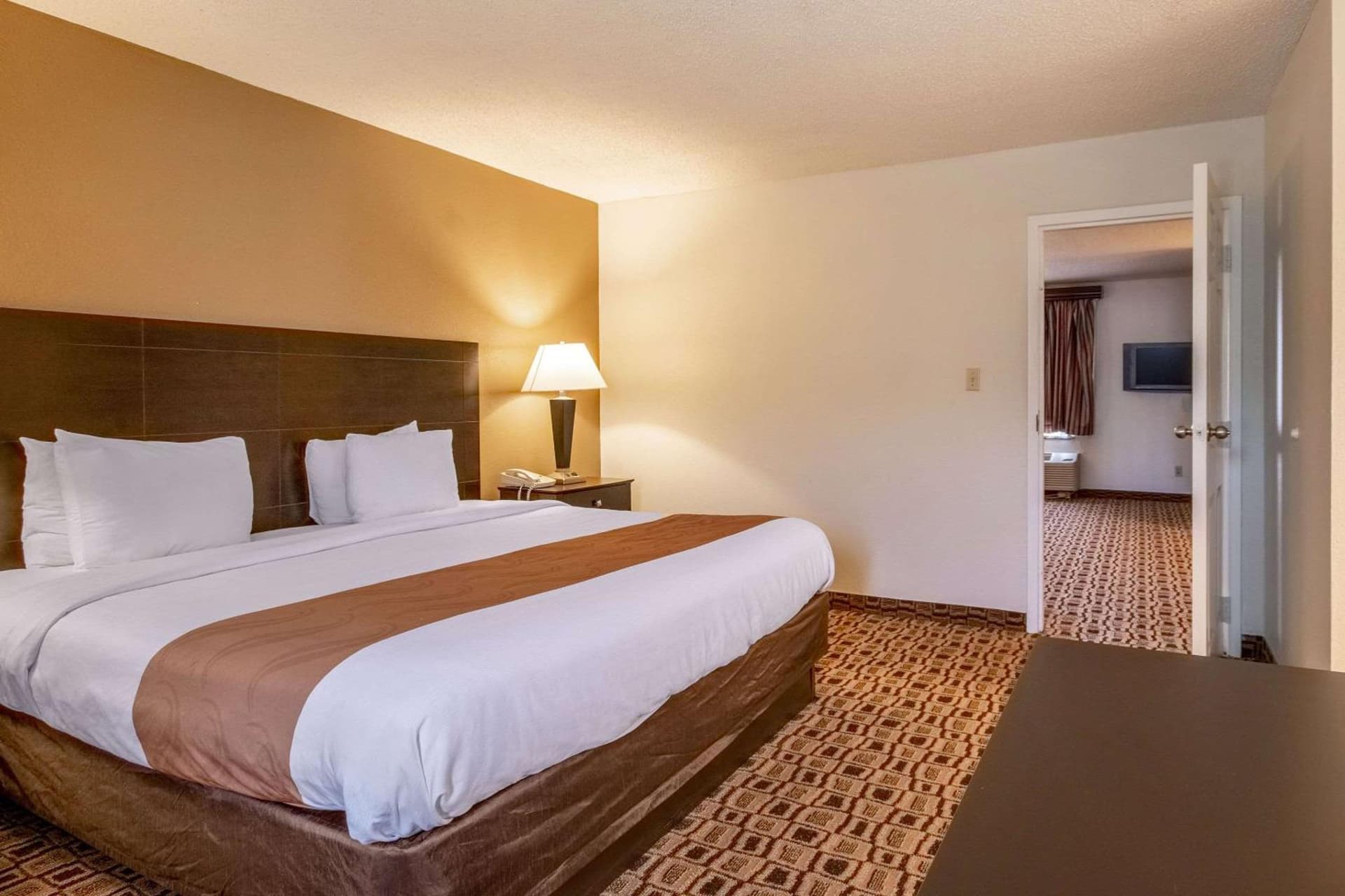 Coratel Plus Suites Wichita West Airport gallery photo in Wichita, KS — image 15