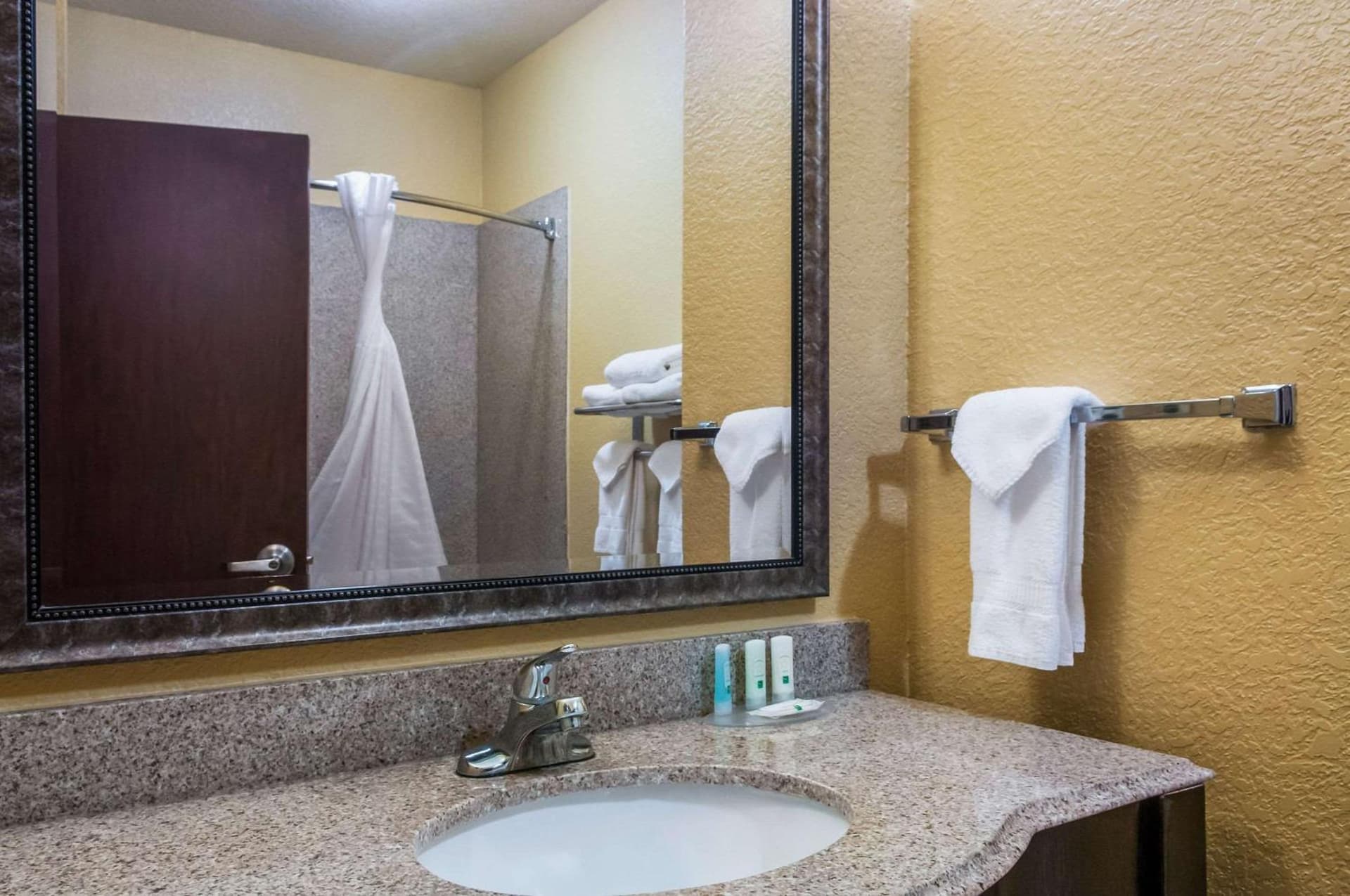 Quality Inn & Suites Slidell gallery photo in Slidell, LA — image 17