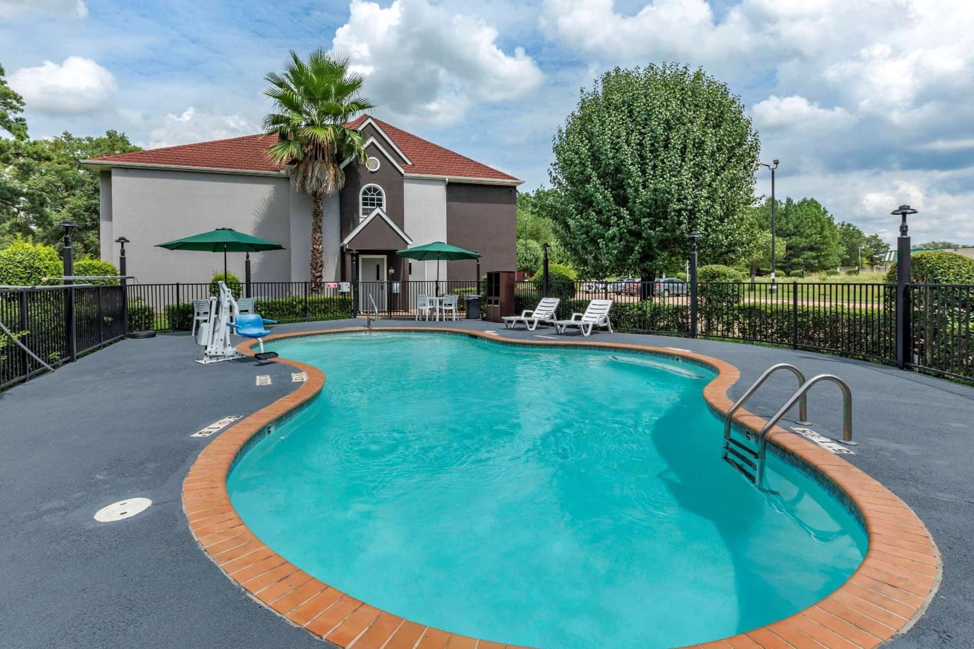 Quality Inn & Suites Longview I-20 gallery photo in Longview, TX — image 24