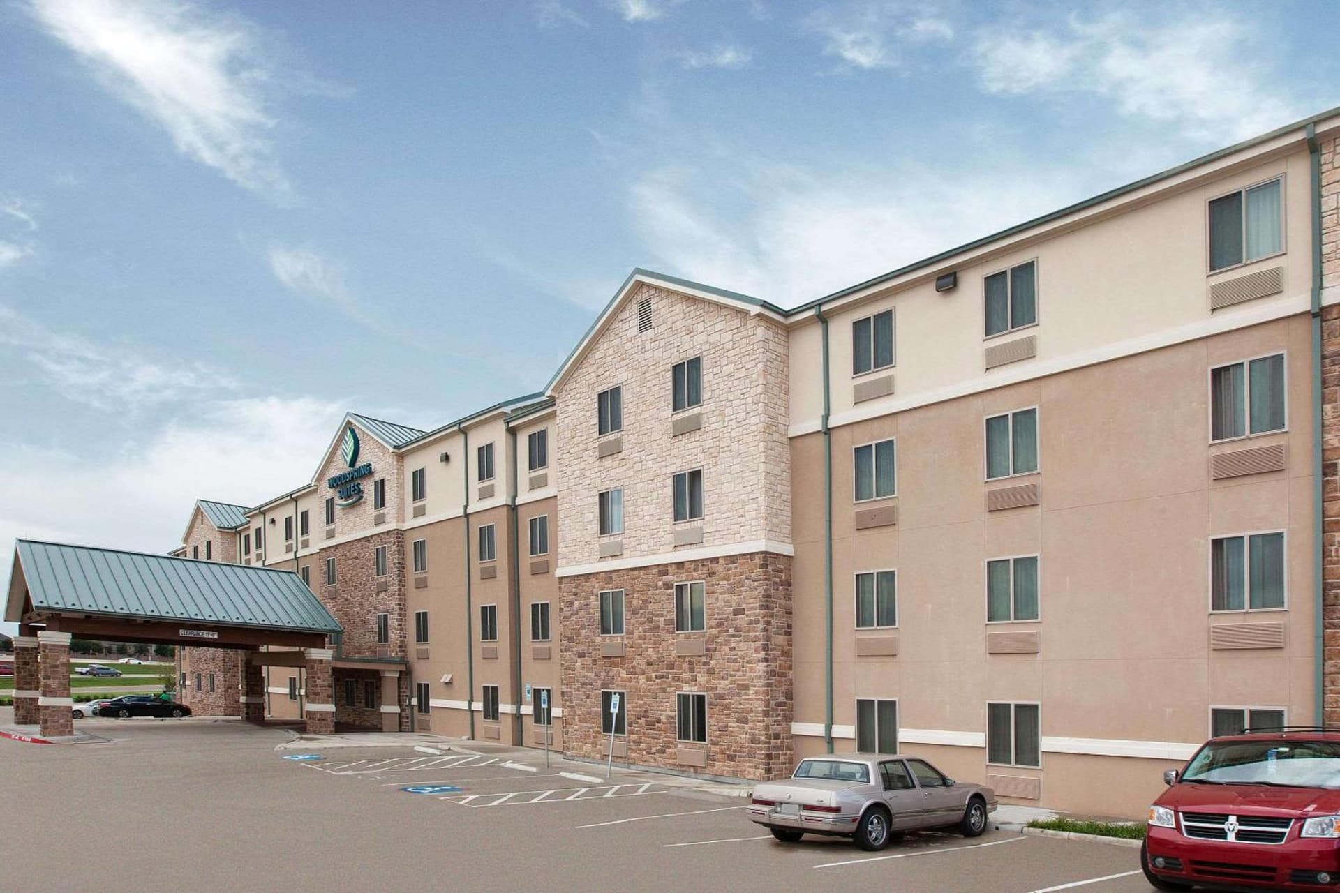 WoodSpring Suites Las Colinas - Northwest Dallas property views in Irving, TX — gallery photo 3