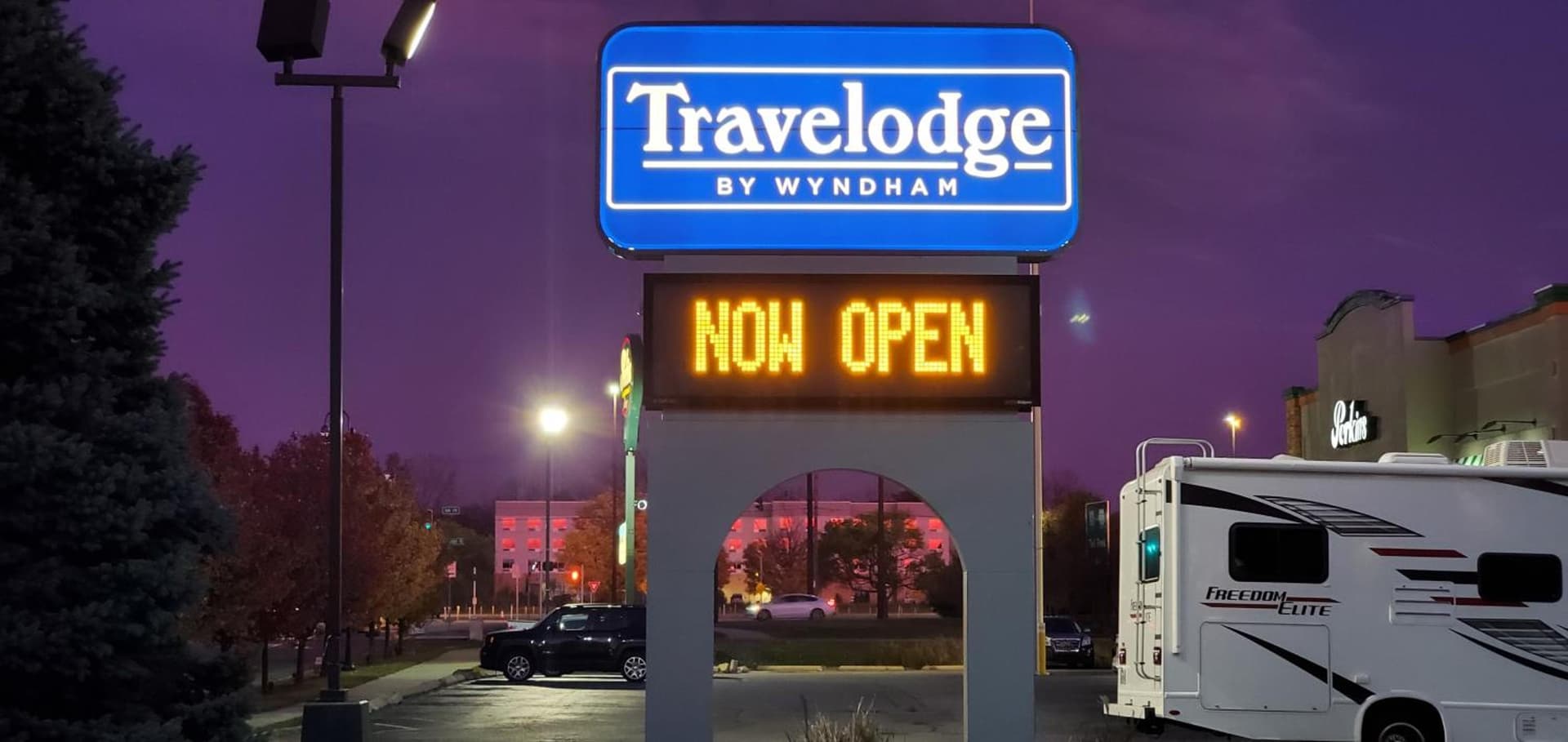 Travelodge by Wyndham Elkhart gallery photo in Elkhart, IN — image 34
