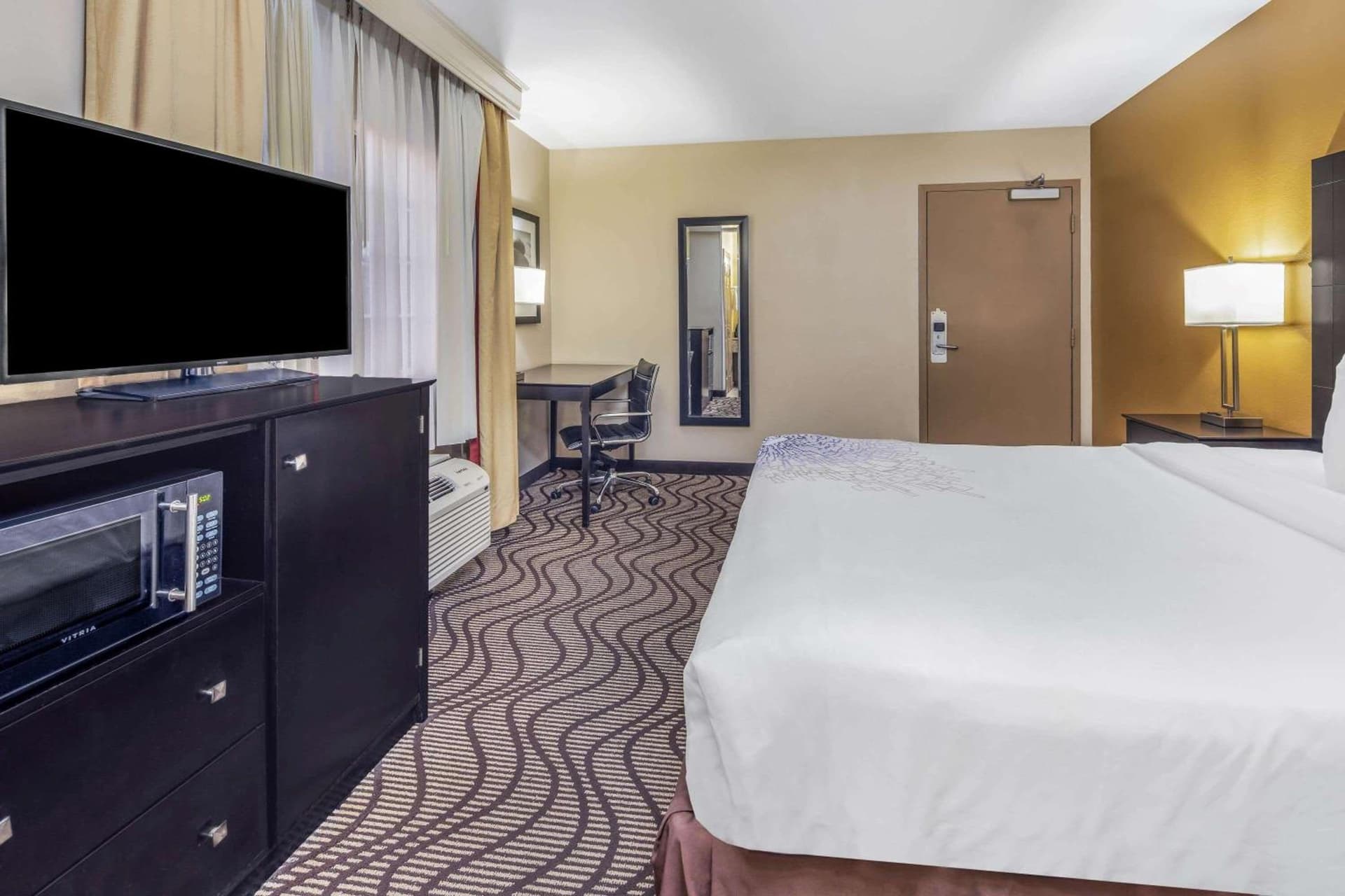 La Quinta by Wyndham Carlsbad - Legoland Area gallery photo in Carlsbad, CA — image 30