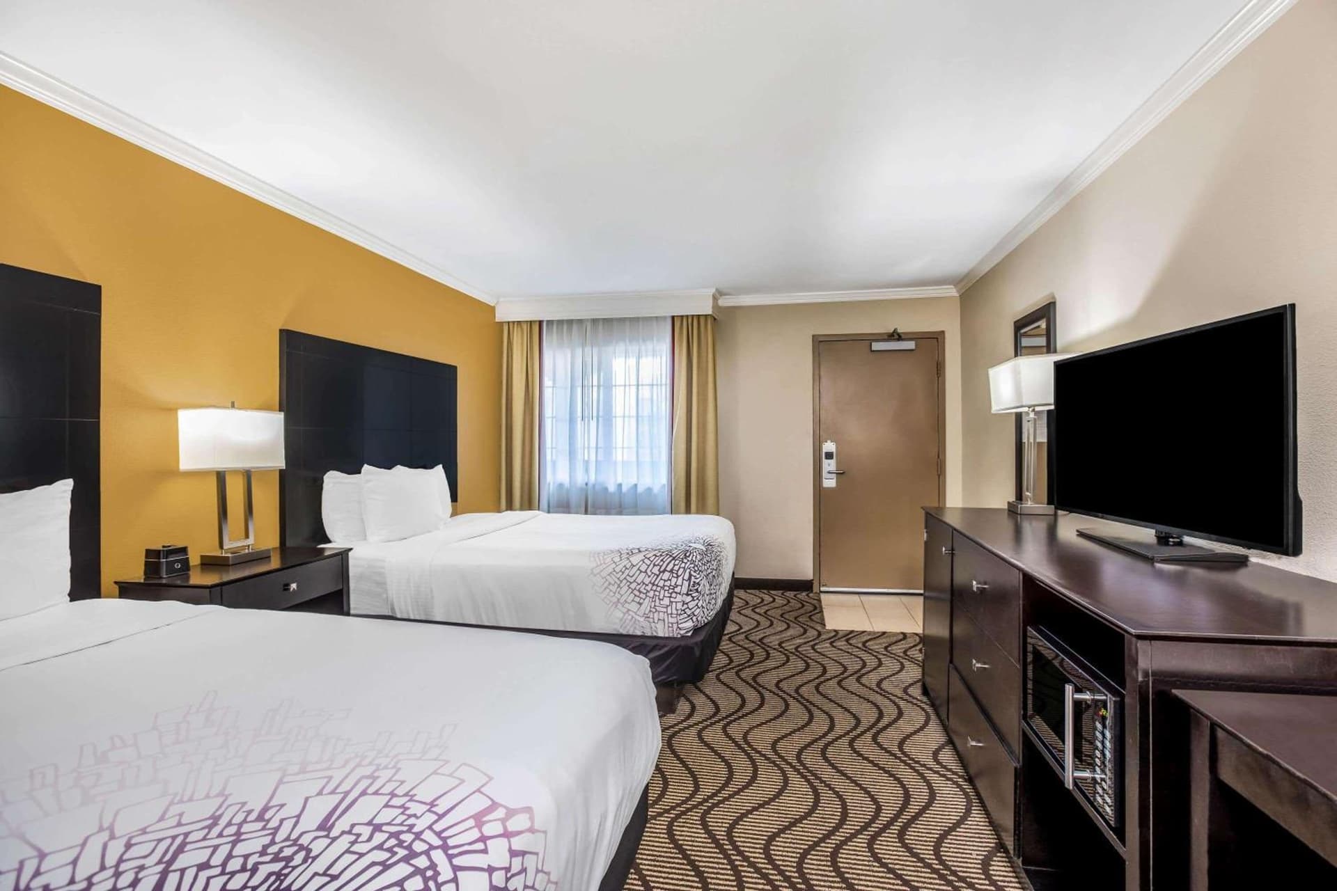 La Quinta by Wyndham Carlsbad - Legoland Area gallery photo in Carlsbad, CA — image 9