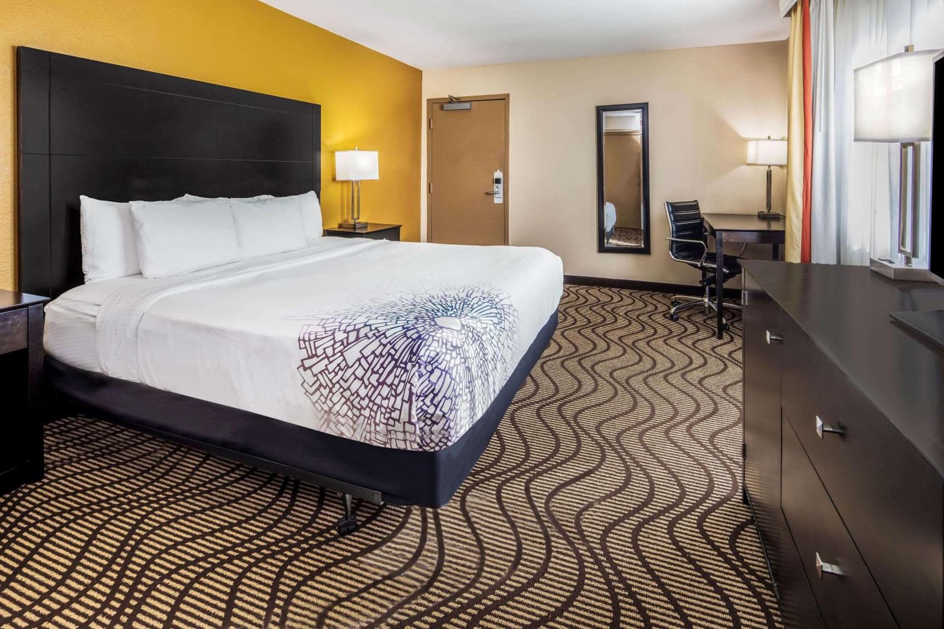 La Quinta by Wyndham Carlsbad - Legoland Area gallery photo in Carlsbad, CA — image 6