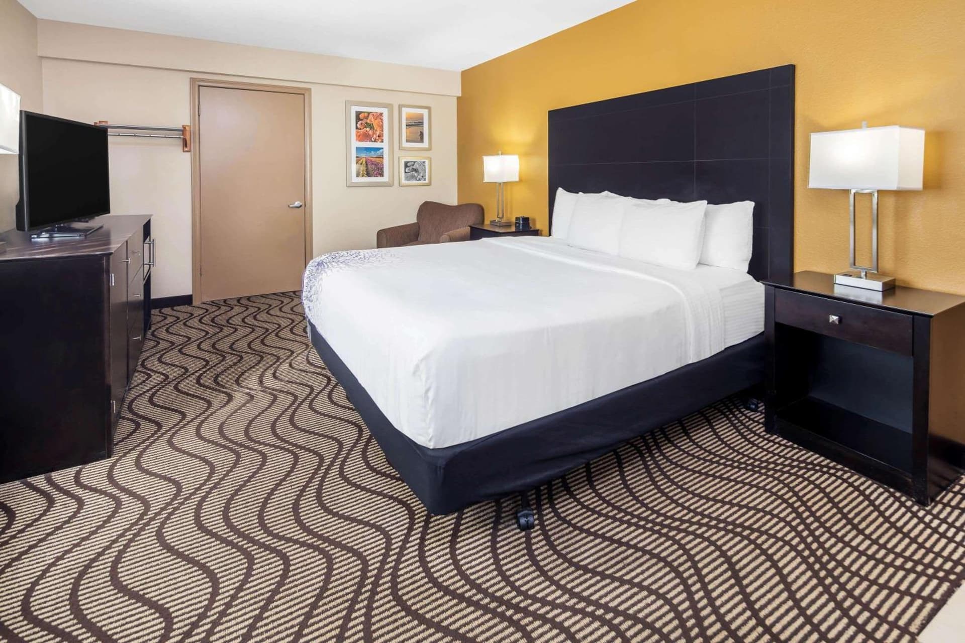 La Quinta by Wyndham Carlsbad - Legoland Area gallery photo in Carlsbad, CA — image 17