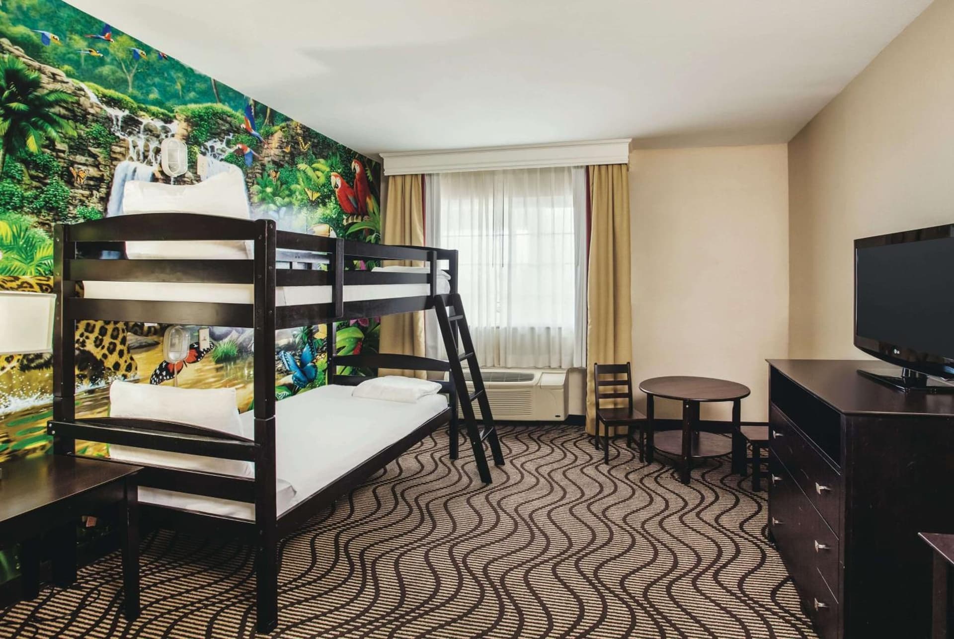La Quinta by Wyndham Carlsbad - Legoland Area gallery photo in Carlsbad, CA — image 19