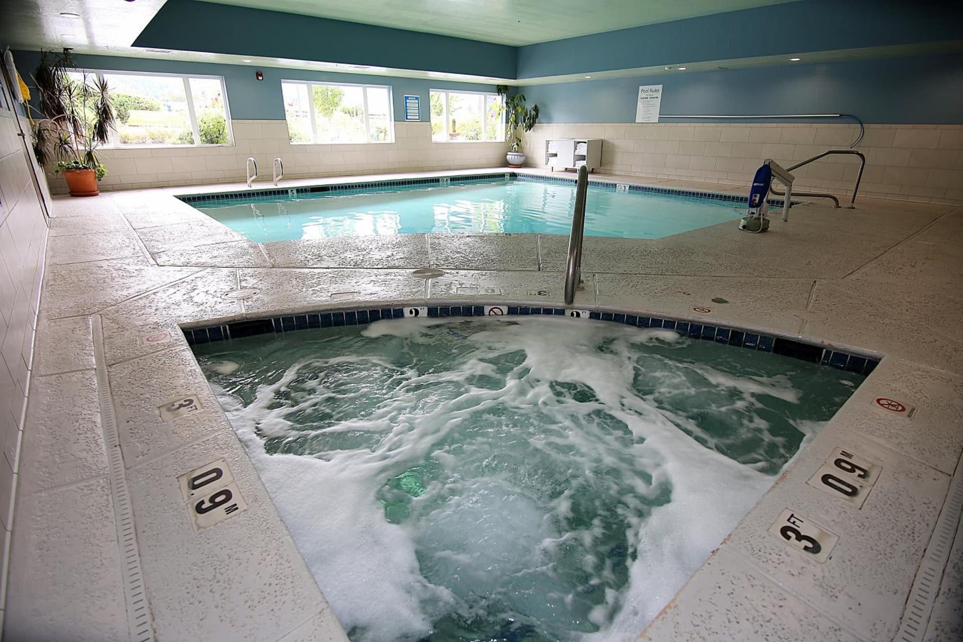 Holiday Inn Express Hotel & Suites Ashland by IHG gallery photo in Ashland, OR — image 45