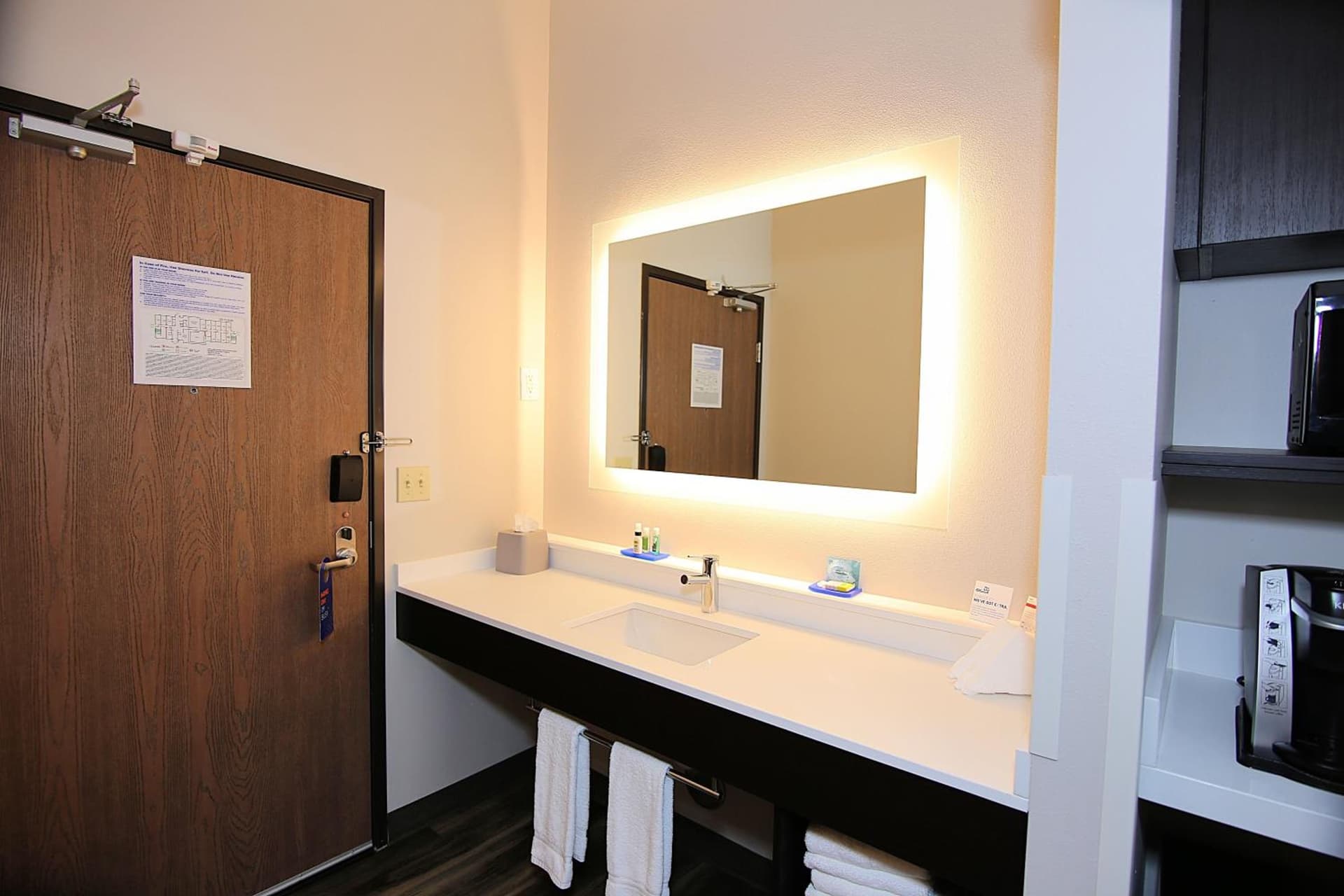 Holiday Inn Express Hotel & Suites Ashland by IHG gallery photo in Ashland, OR — image 5