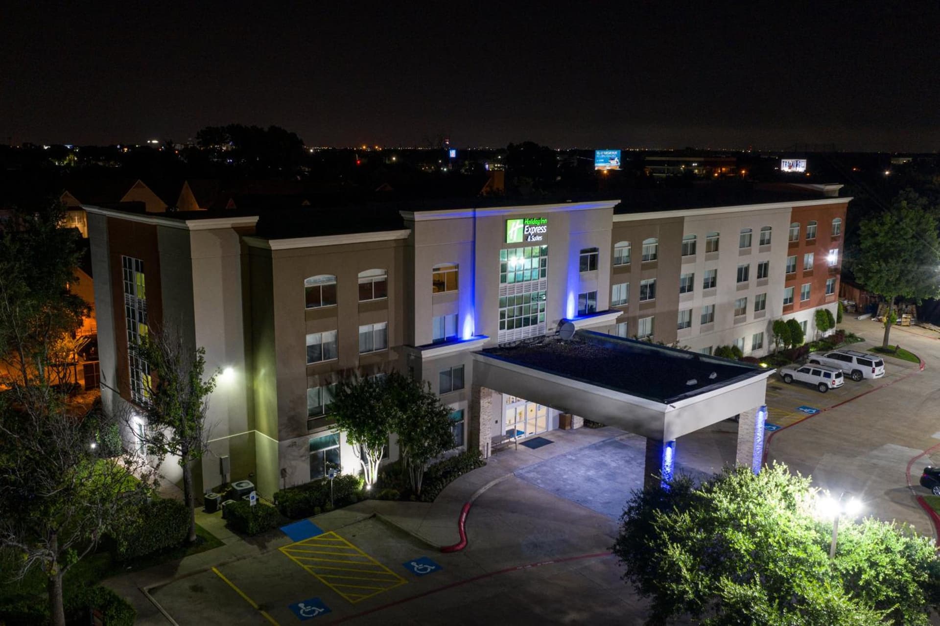 Holiday Inn Express & Suites Arlington North – Stadium Area by IHG gallery photo in Arlington, TX — image 66