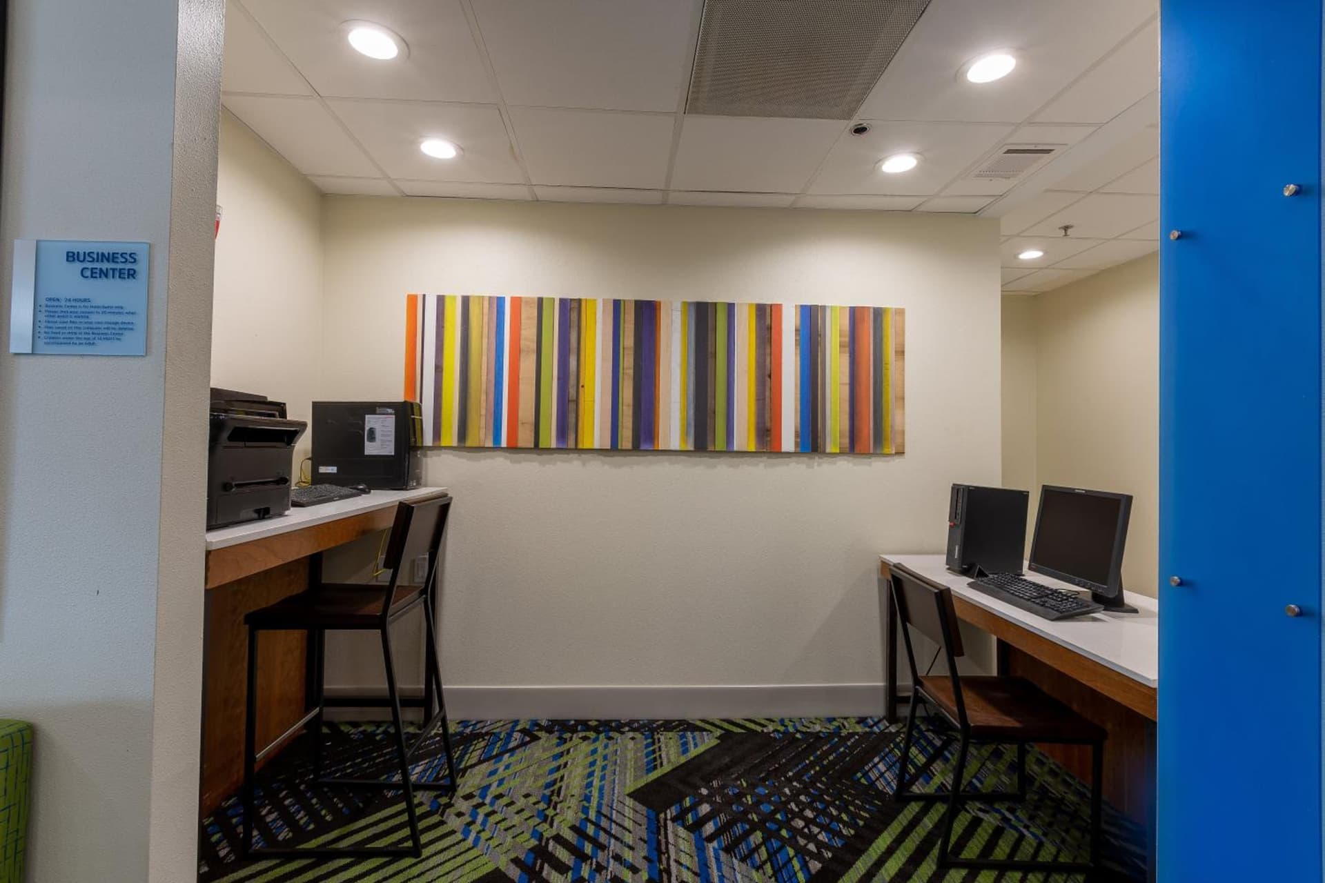 Holiday Inn Express & Suites Arlington North – Stadium Area by IHG gallery photo in Arlington, TX — image 17