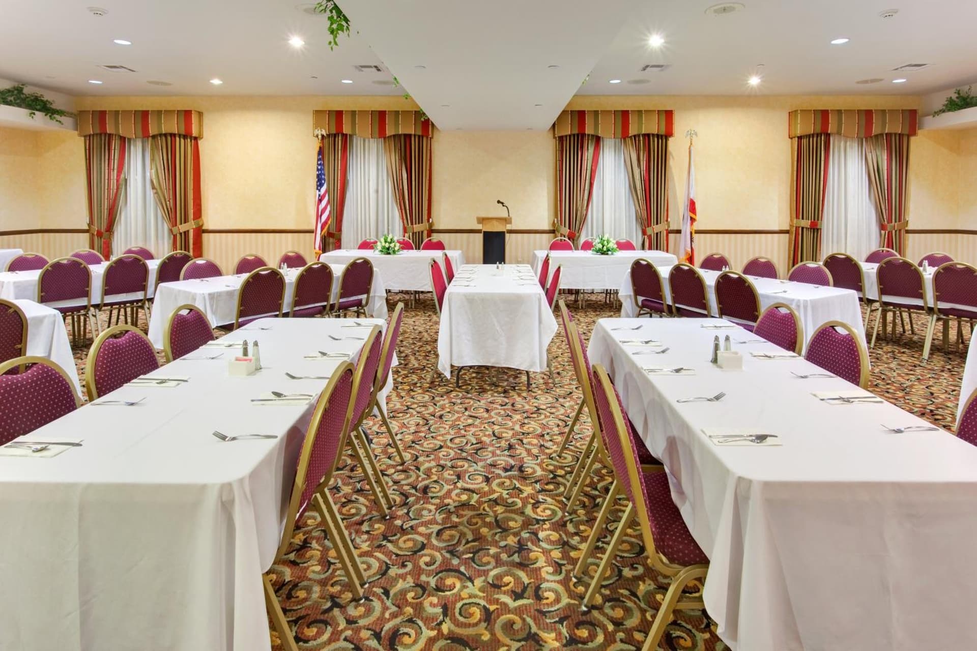 Holiday Inn Express & Suites Beaumont - Oak Valley by IHG gallery photo in Beaumont, CA — image 33