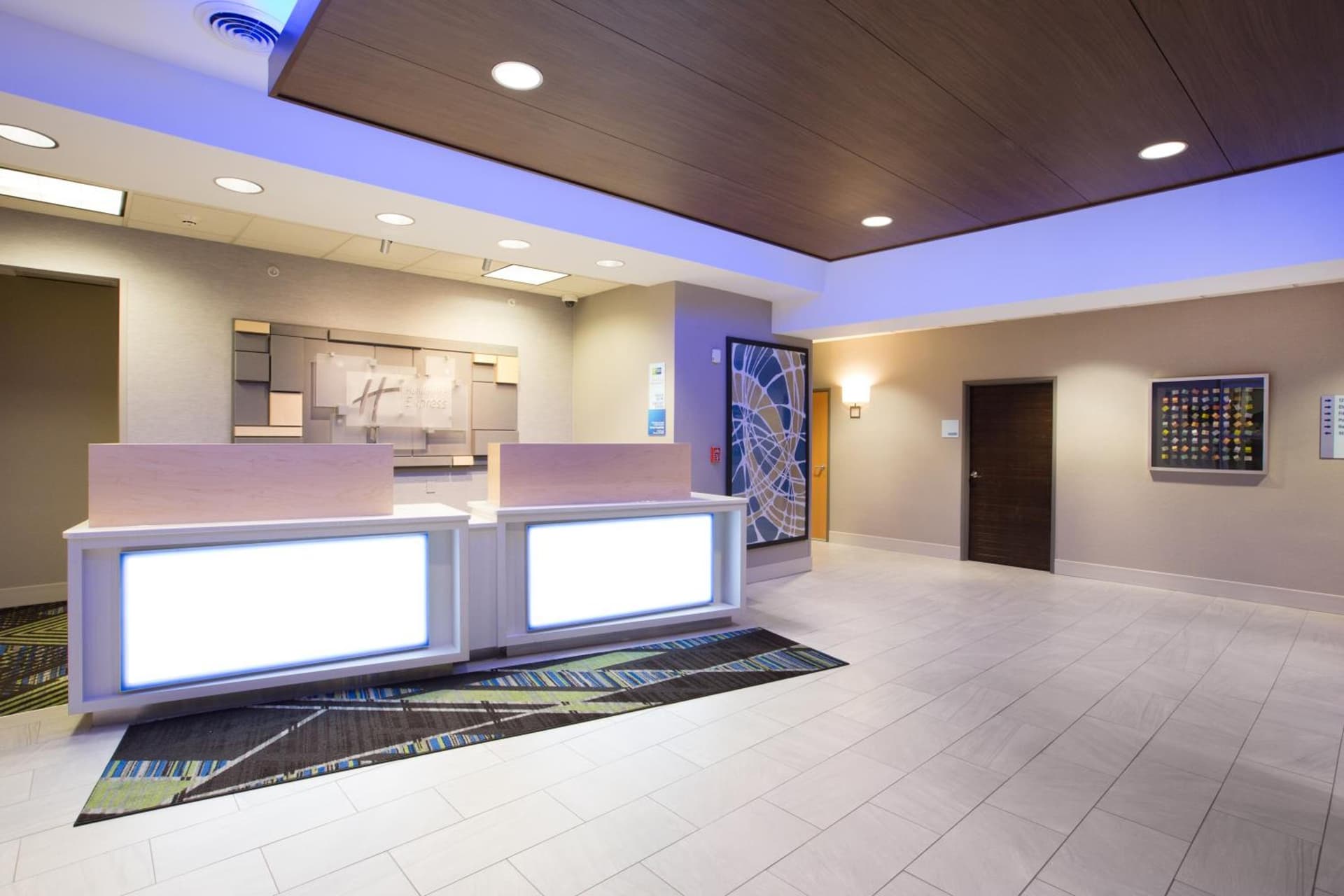 Holiday Inn Express Hastings by IHG property views in Hastings, NE — gallery photo 3