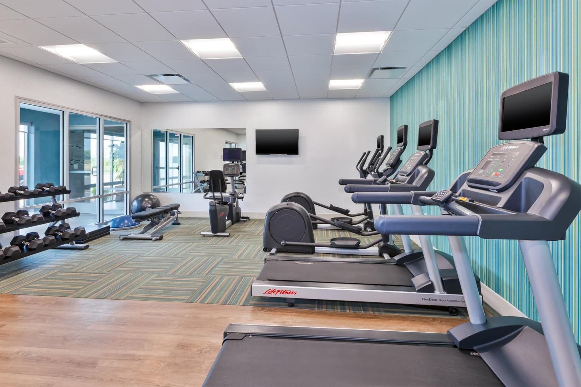 Holiday Inn Express & Suites - Grand Rapids Airport - South by IHG gallery photo in Grand Rapids, MI — image 76
