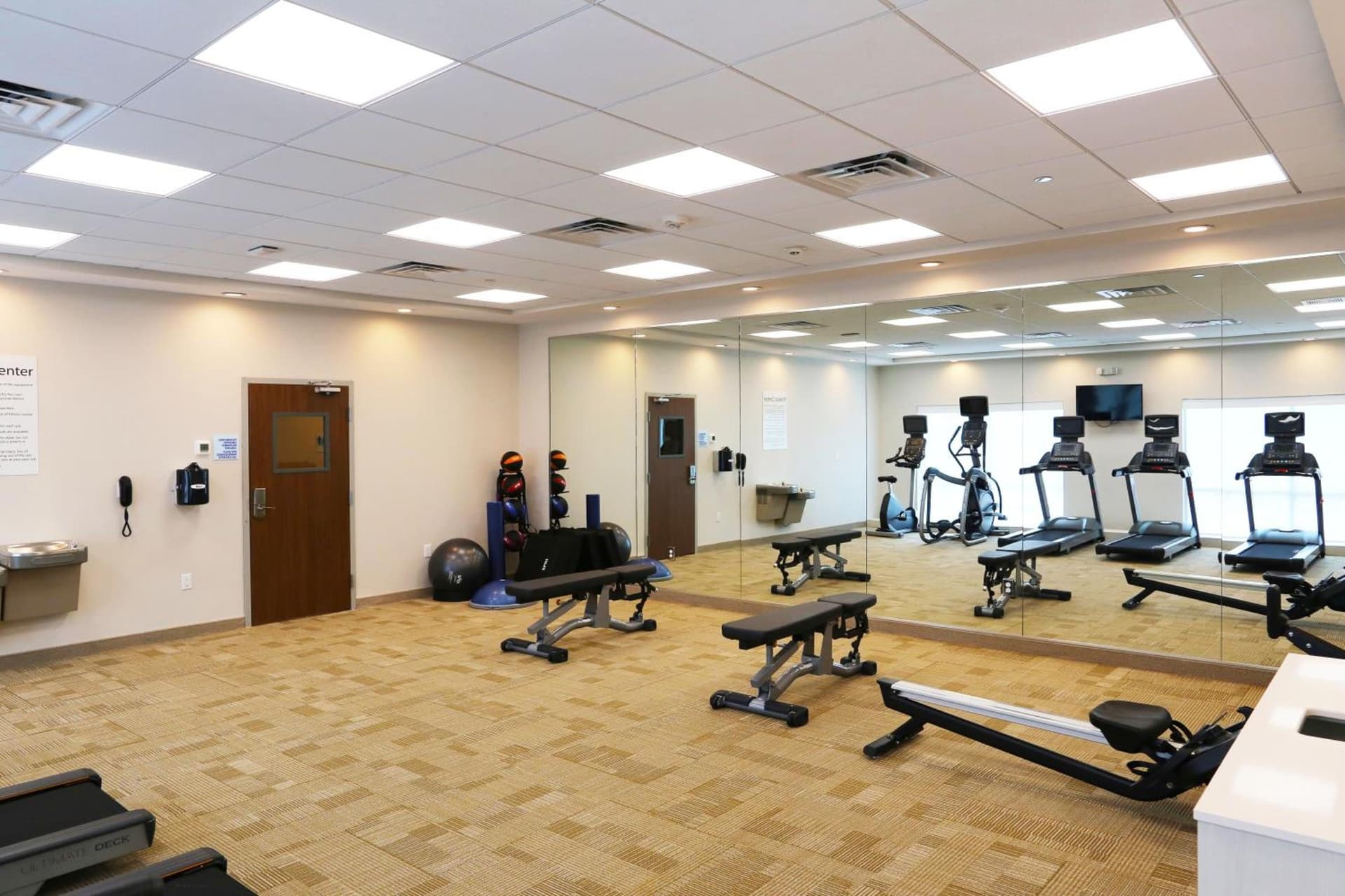 Holiday Inn Express & Suites - Houston IAH - Beltway 8 by IHG gallery photo in Houston, TX — image 50
