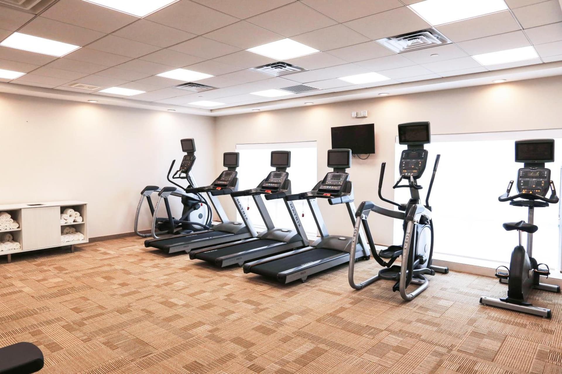Holiday Inn Express & Suites - Houston IAH - Beltway 8 by IHG gallery photo in Houston, TX — image 11