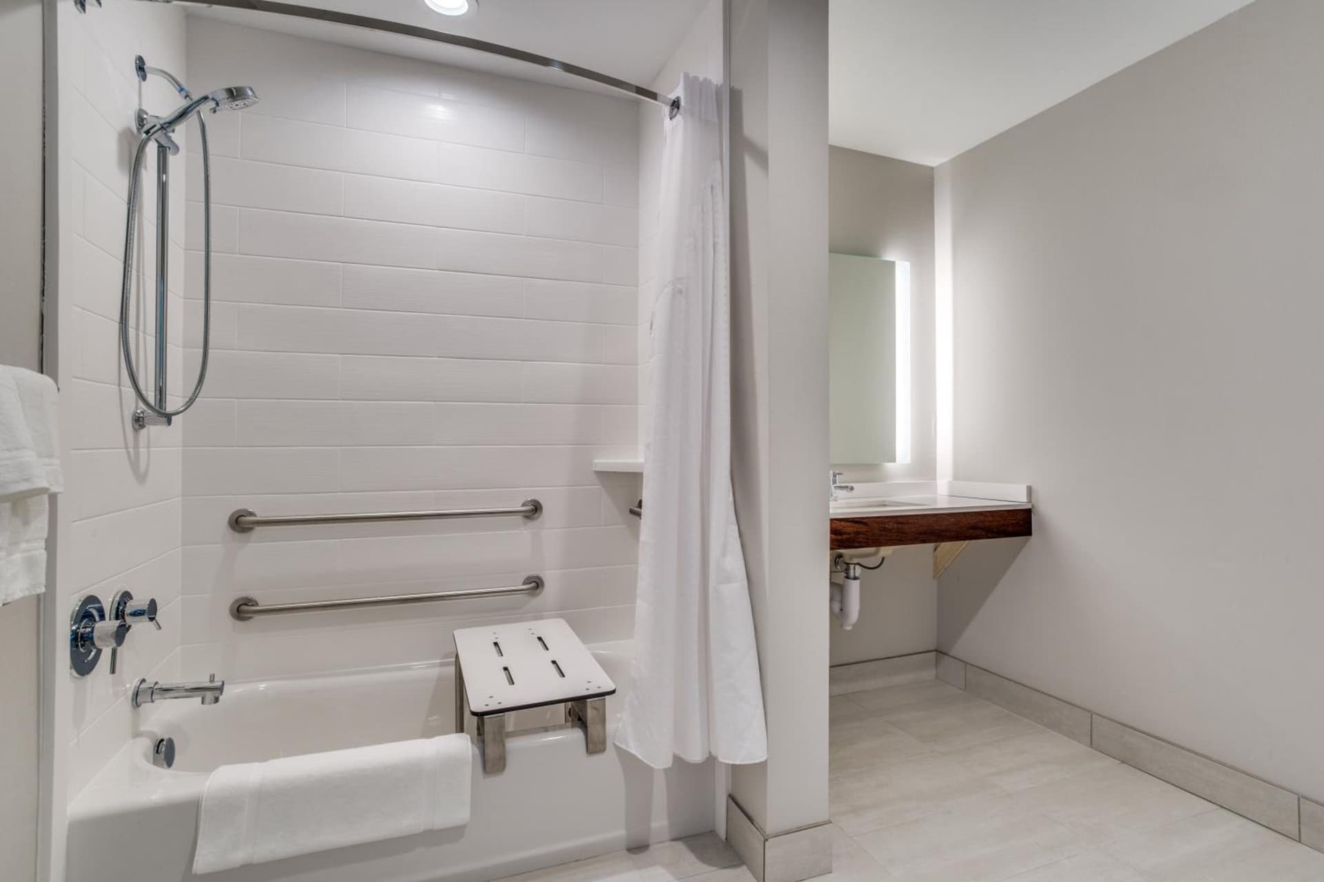 Holiday Inn Express & Suites - Denton South by IHG gallery photo in Denton, TX — image 52