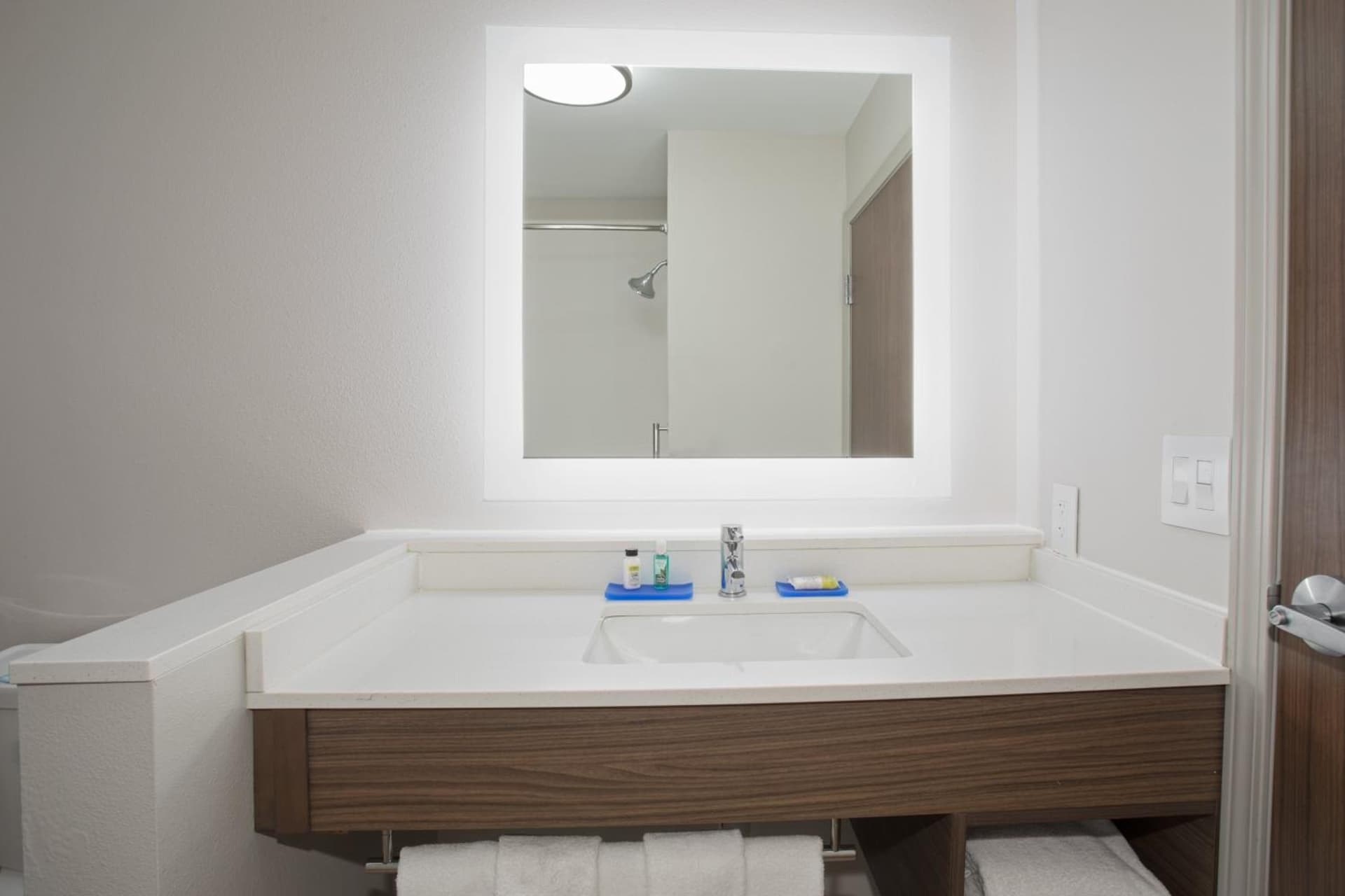 Holiday Inn Express & Suites Sioux City North - Event Center by IHG gallery photo in Dakota Dunes, SD — image 57