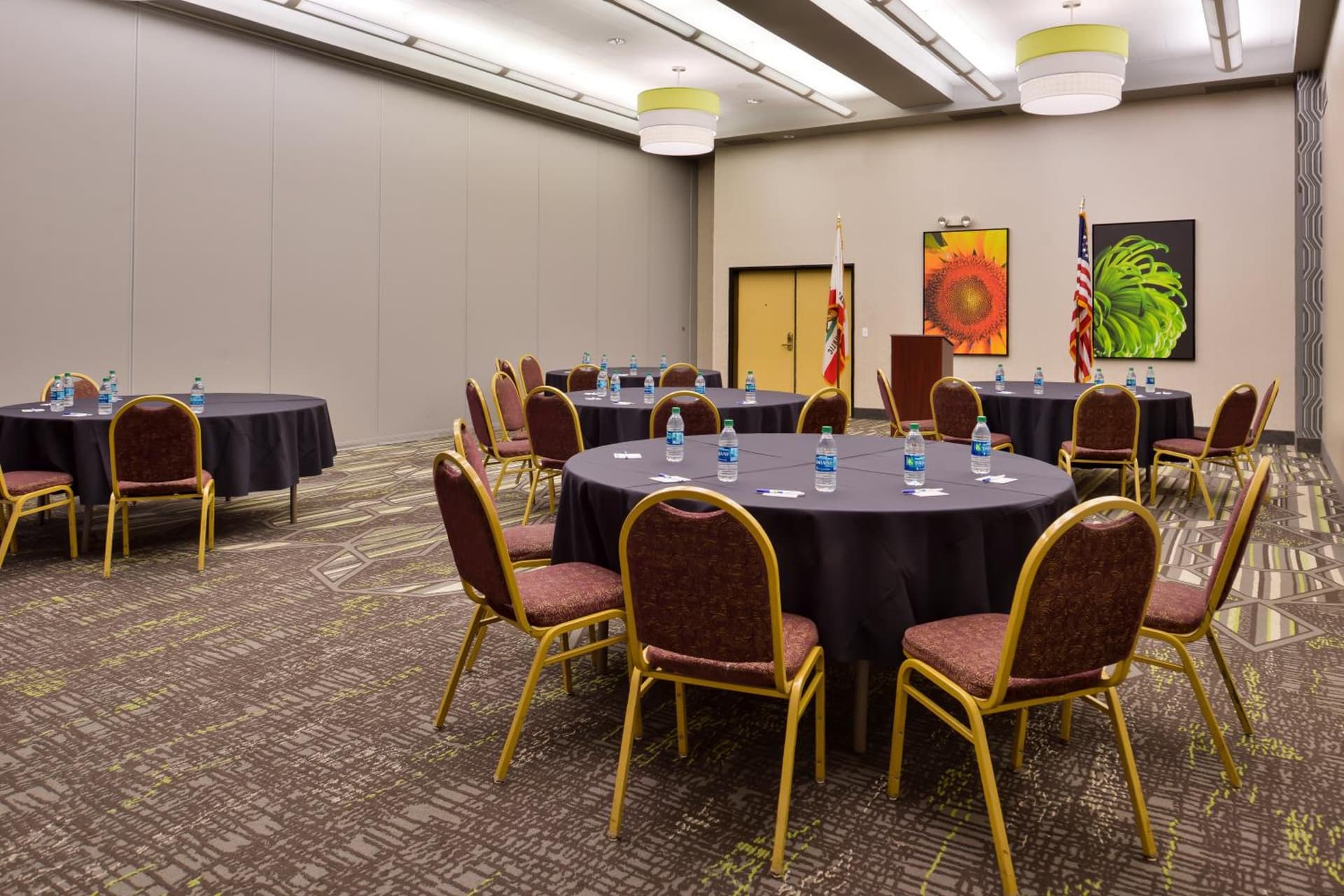 HOLIDAY INN EXPRESS & SUITES ELK GROVE CENTRAL - HWY 99 by IHG gallery photo in Elk Grove, CA — image 17
