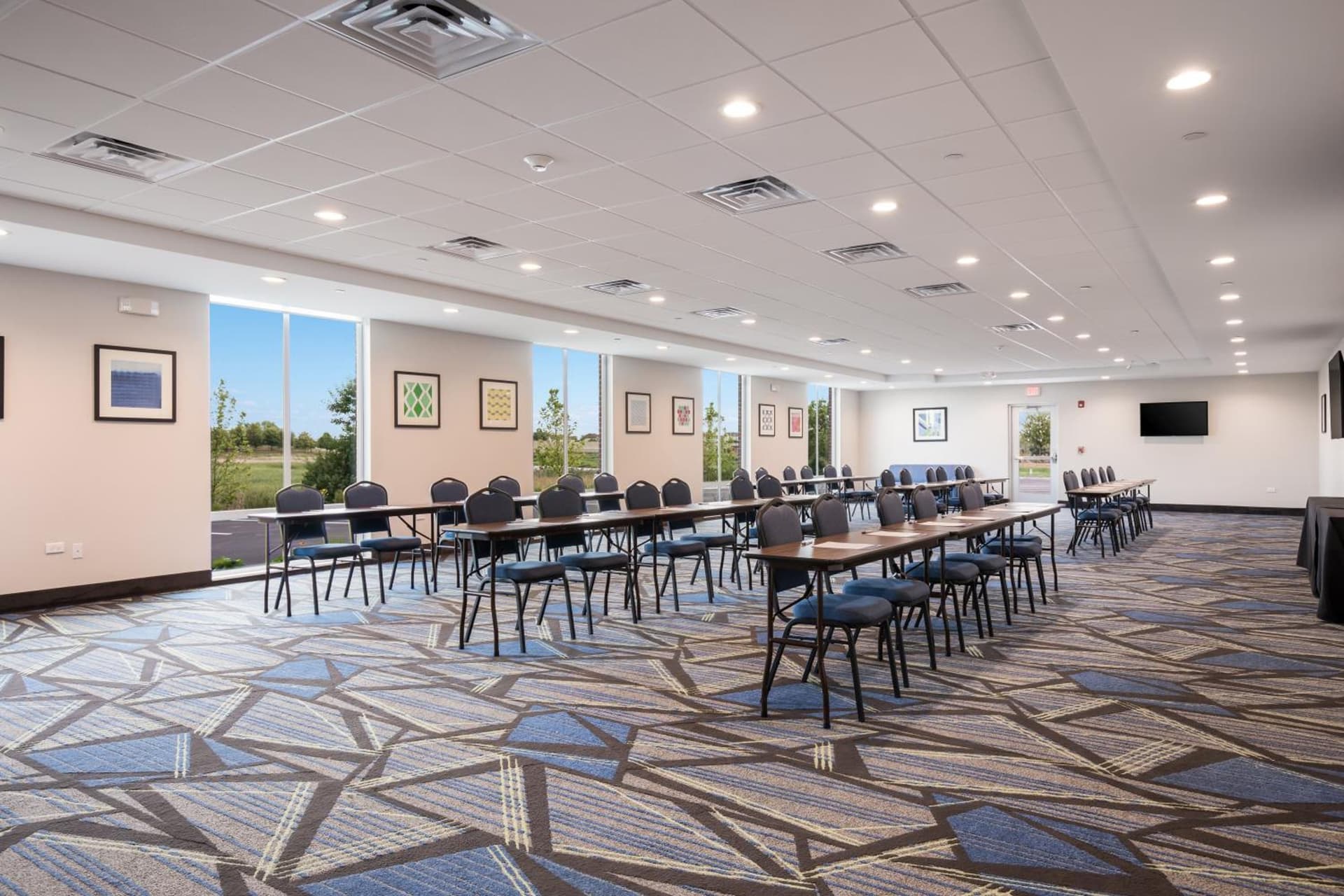 Holiday Inn Express & Suites Chicago - Hoffman Estates by IHG gallery photo in Hoffman Estates, IL — image 34
