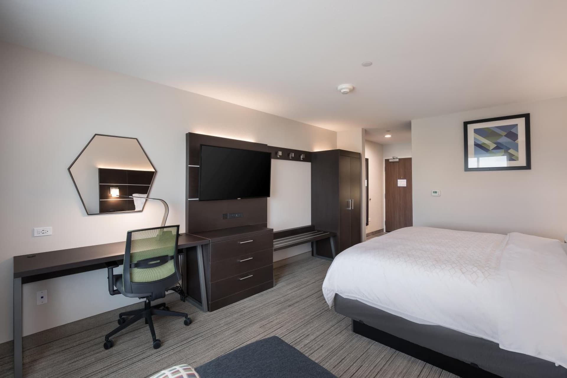Holiday Inn Express & Suites Chicago - Hoffman Estates by IHG gallery photo in Hoffman Estates, IL — image 59
