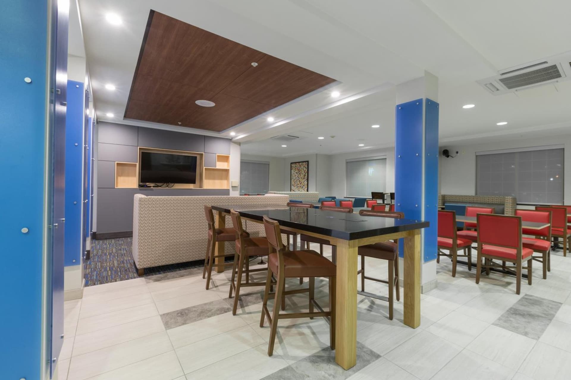 Holiday Inn Express Hotel & Suites Eugene Downtown - University by IHG gallery photo in Eugene, OR — image 14